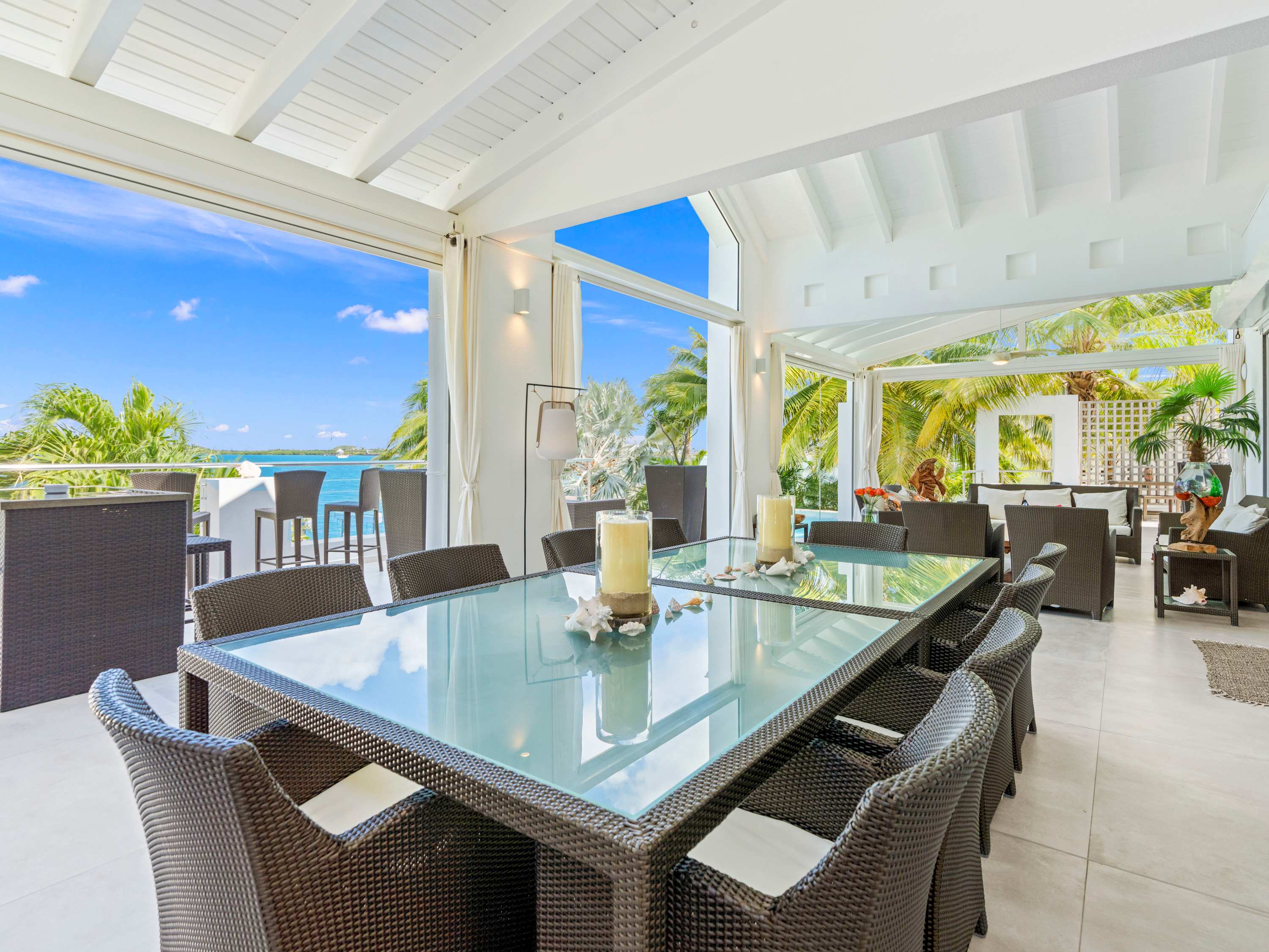 Abracadabra Estate, Beachfront Aqua Marina Villa with Private Pool and Boat Slip - Photo 14