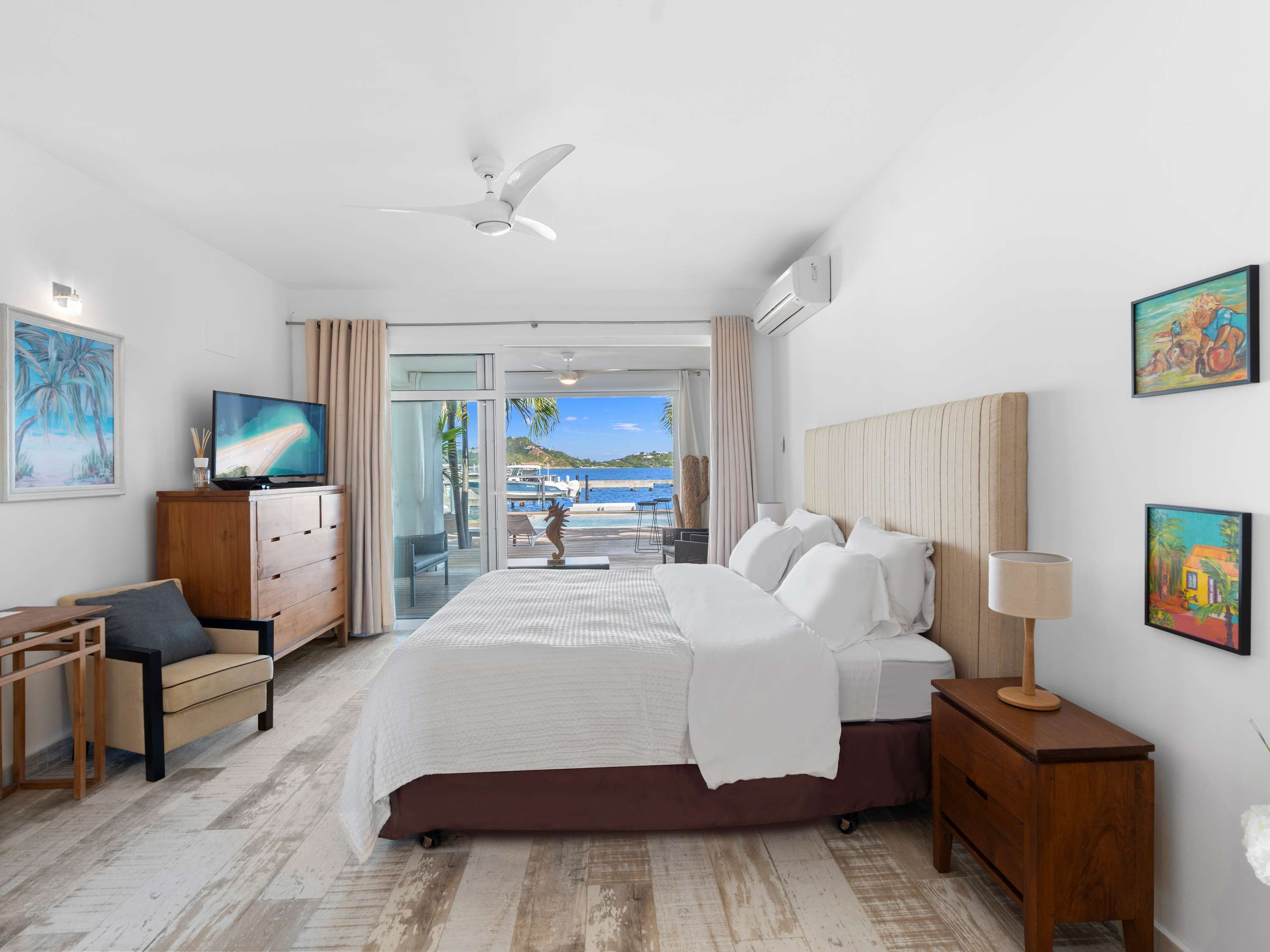 Abracadabra Estate, Beachfront Aqua Marina Villa with Private Pool and Boat Slip - Photo 26