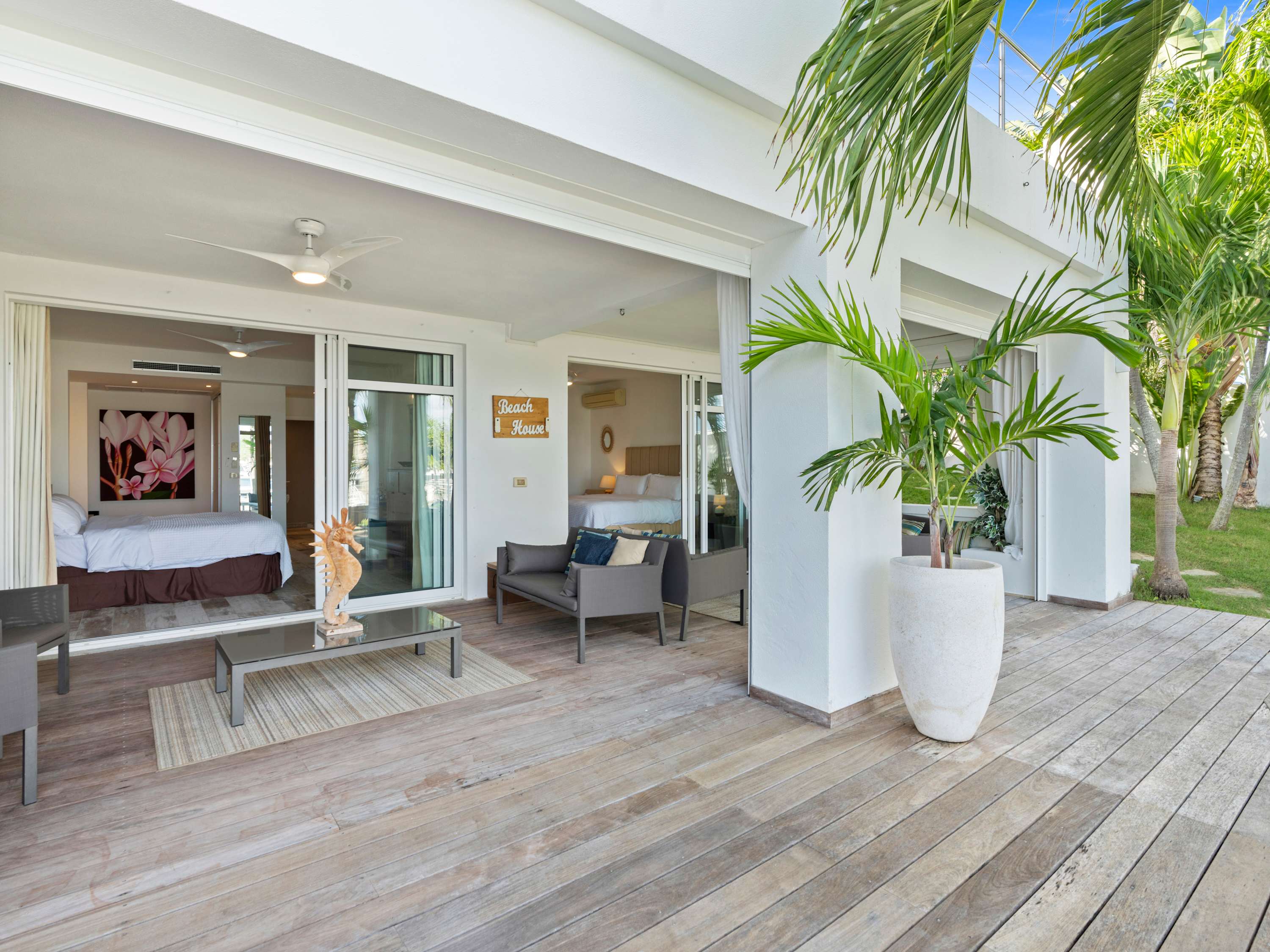 Abracadabra Estate, Beachfront Aqua Marina Villa with Private Pool and Boat Slip - Photo 36