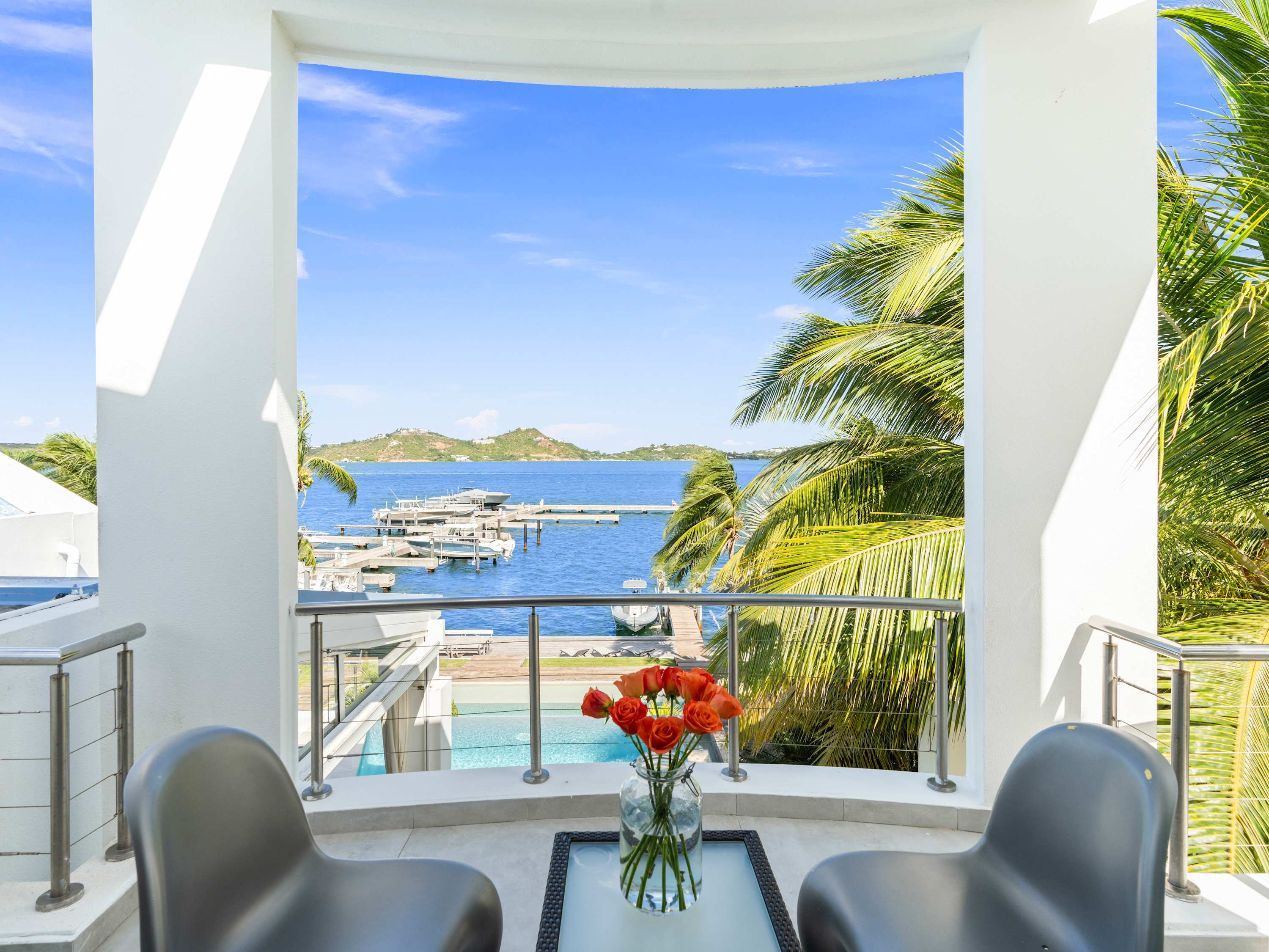 Abracadabra Estate, Beachfront Aqua Marina Villa with Private Pool and Boat Slip - Photo 47