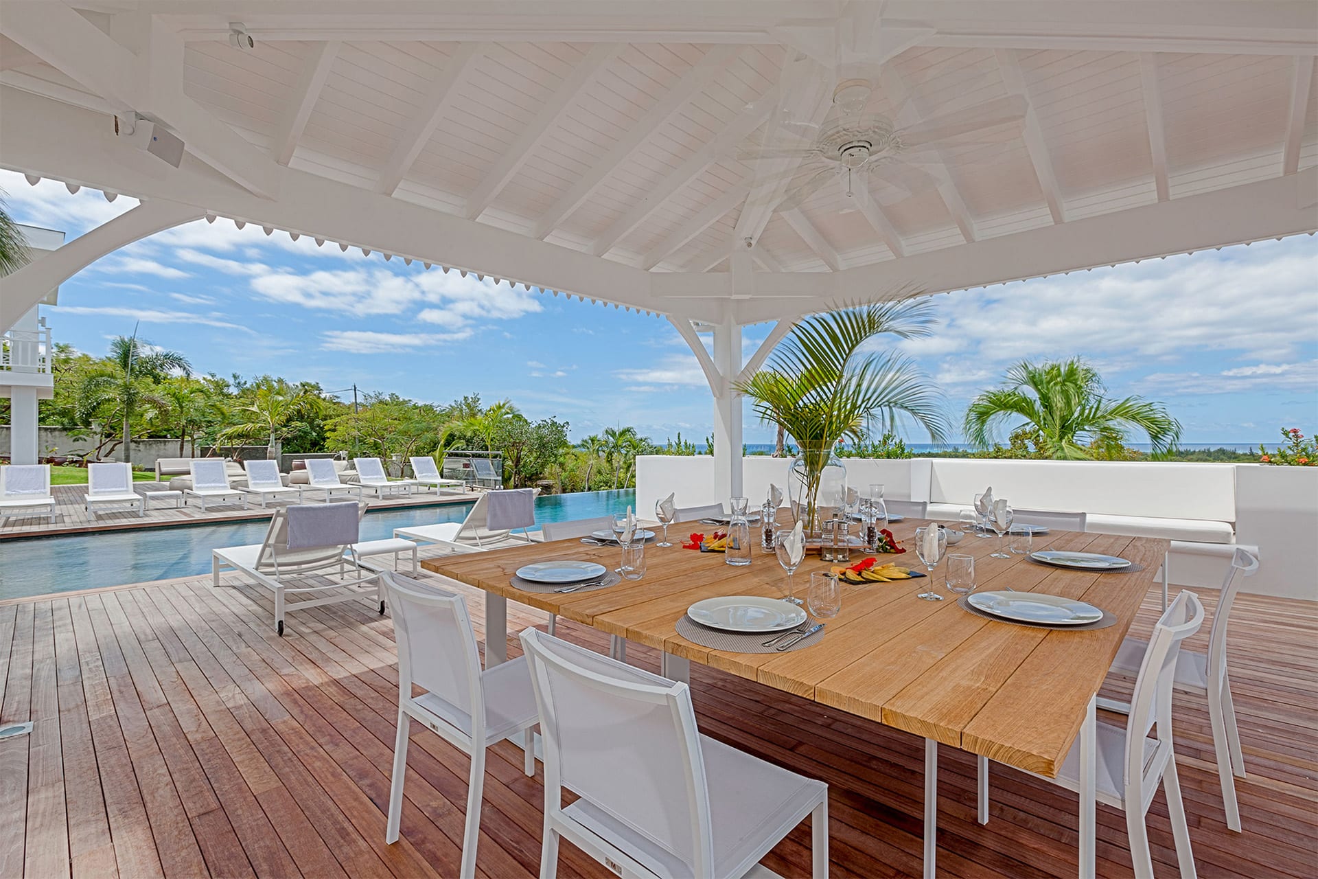 Villa Always, Sunset Views and Contemporary Calm in Terres Basses - Photo 13