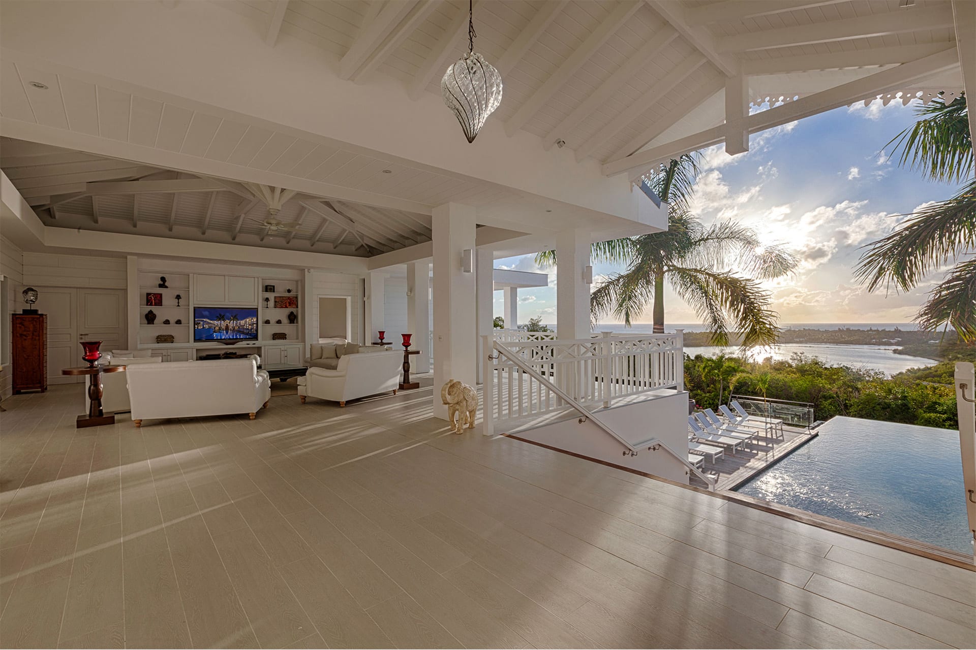 Villa Always, Sunset Views and Contemporary Calm in Terres Basses - Photo 17