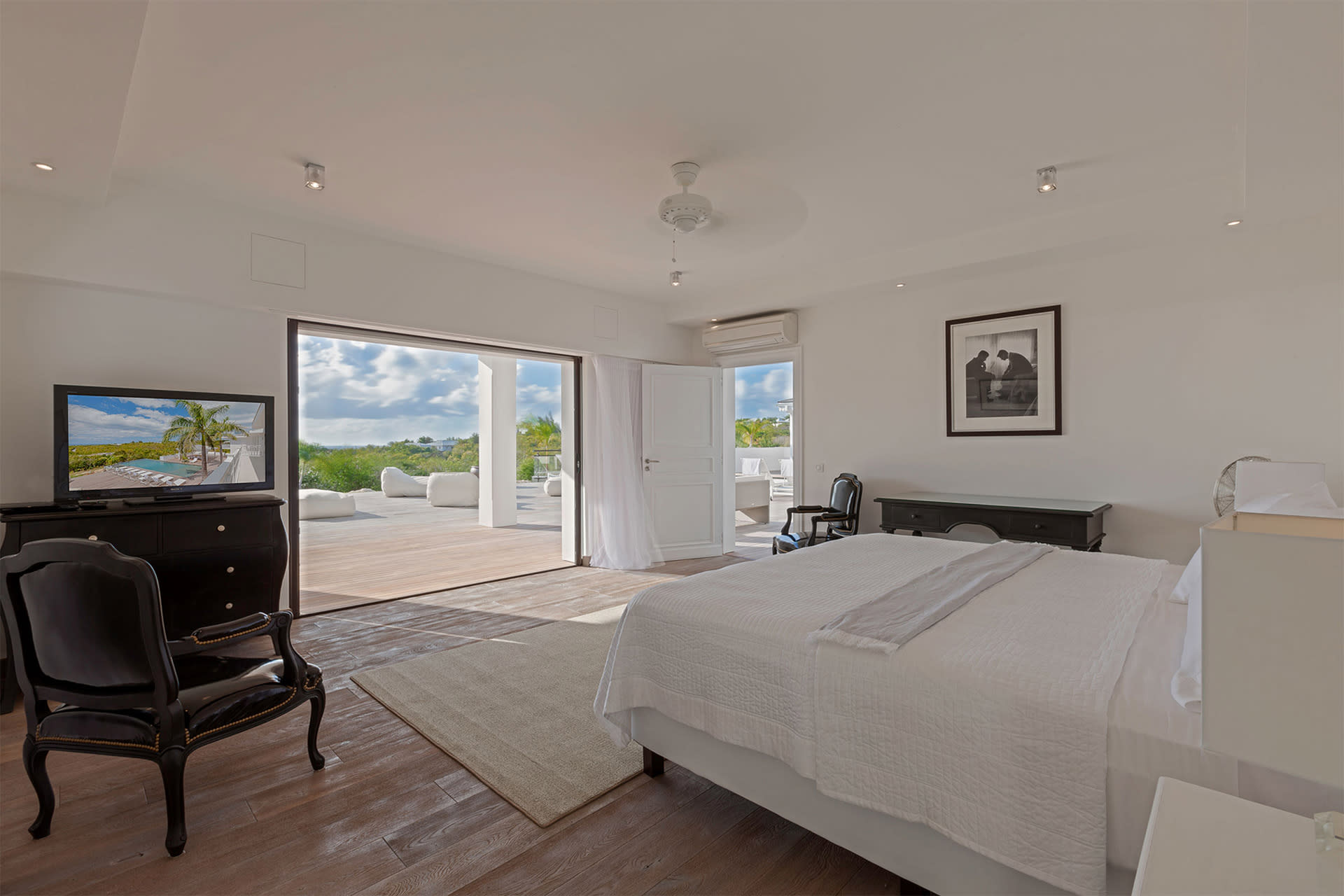 Villa Always, Sunset Views and Contemporary Calm in Terres Basses - Photo 29
