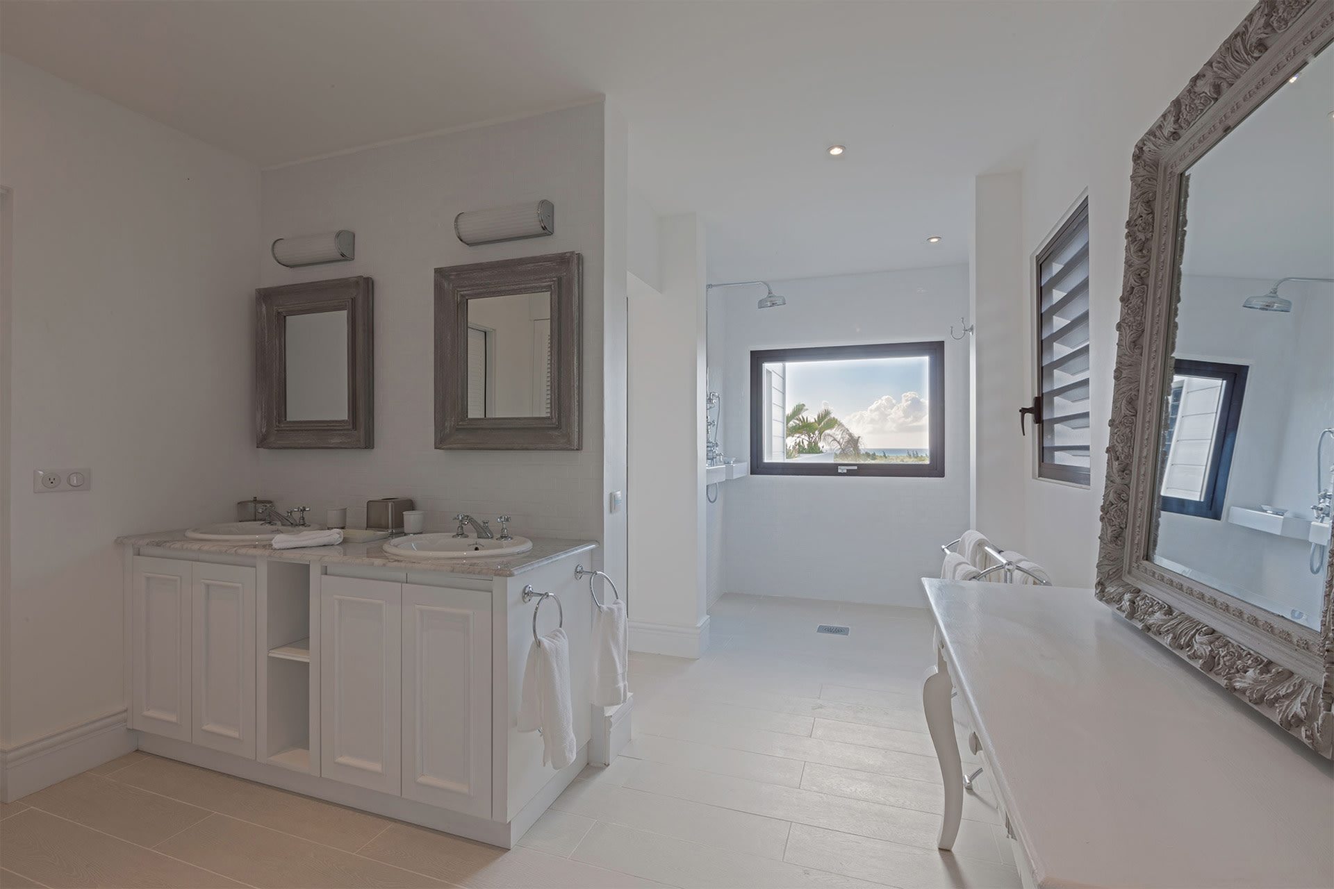 Villa Always, Sunset Views and Contemporary Calm in Terres Basses - Photo 36