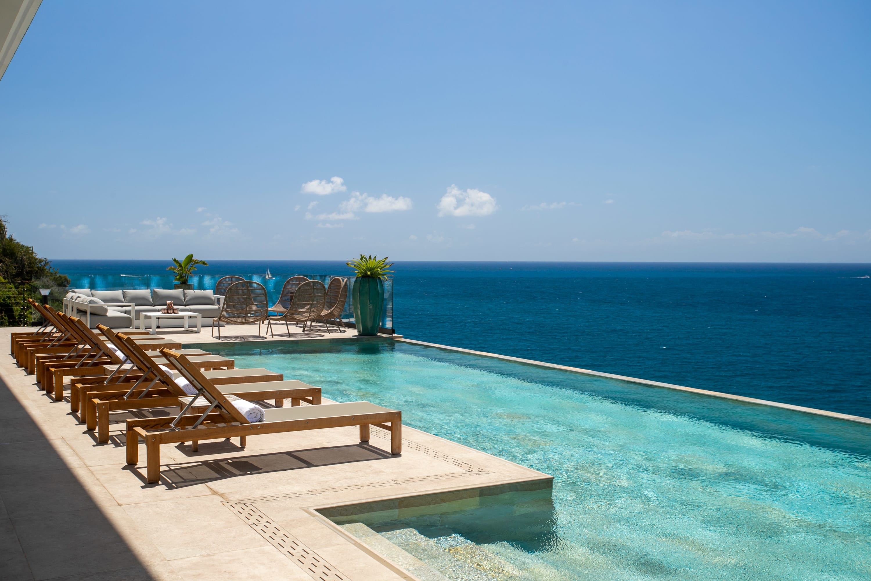 Aqua Dream in Indigo Bay, a Six-Bedroom Beachfront Villa with 270° Caribbean Views - Photo 40