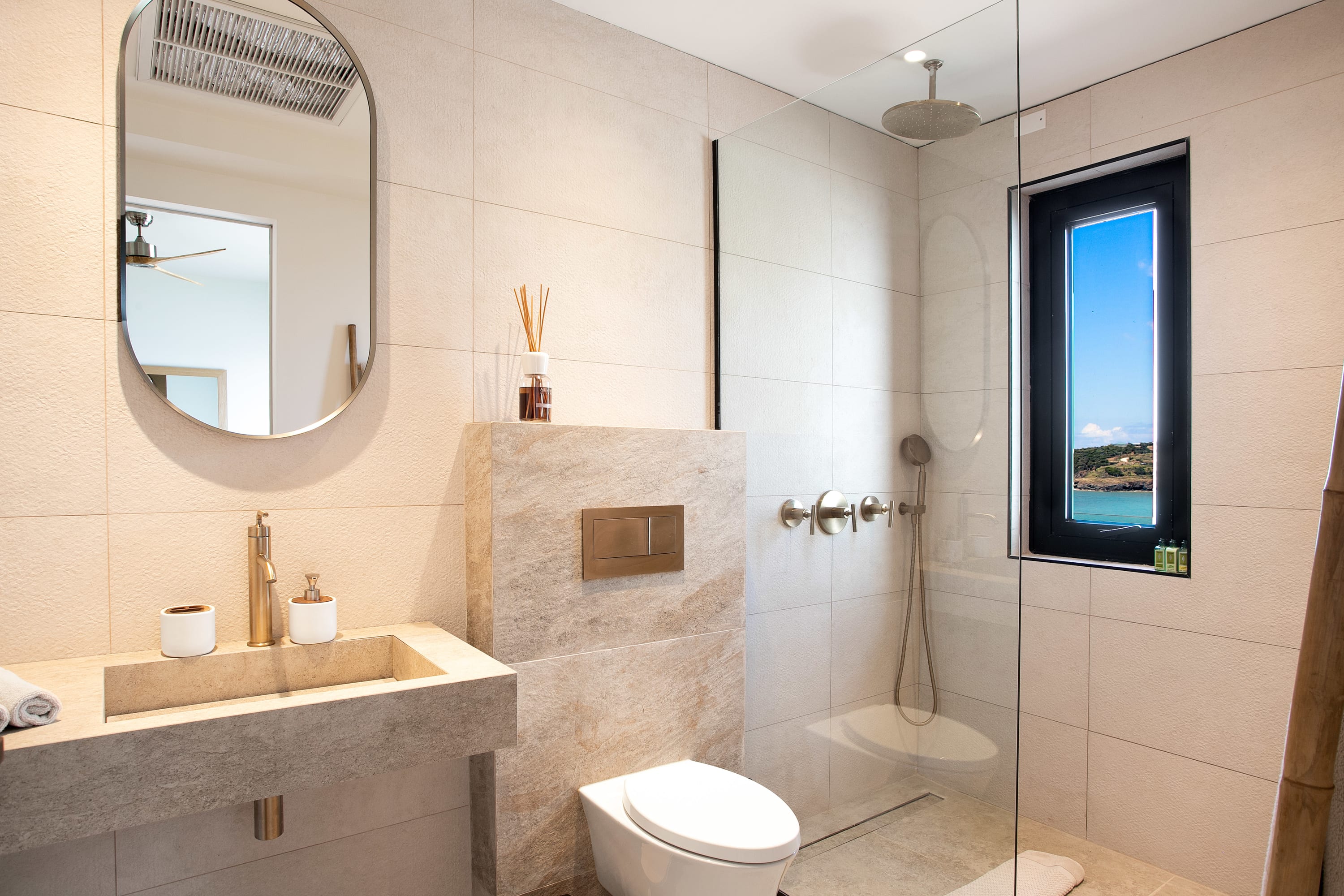 Villa Aqua Vista, a Six Bedroom Beachfront Villa in Indigo Bay - Photo 23