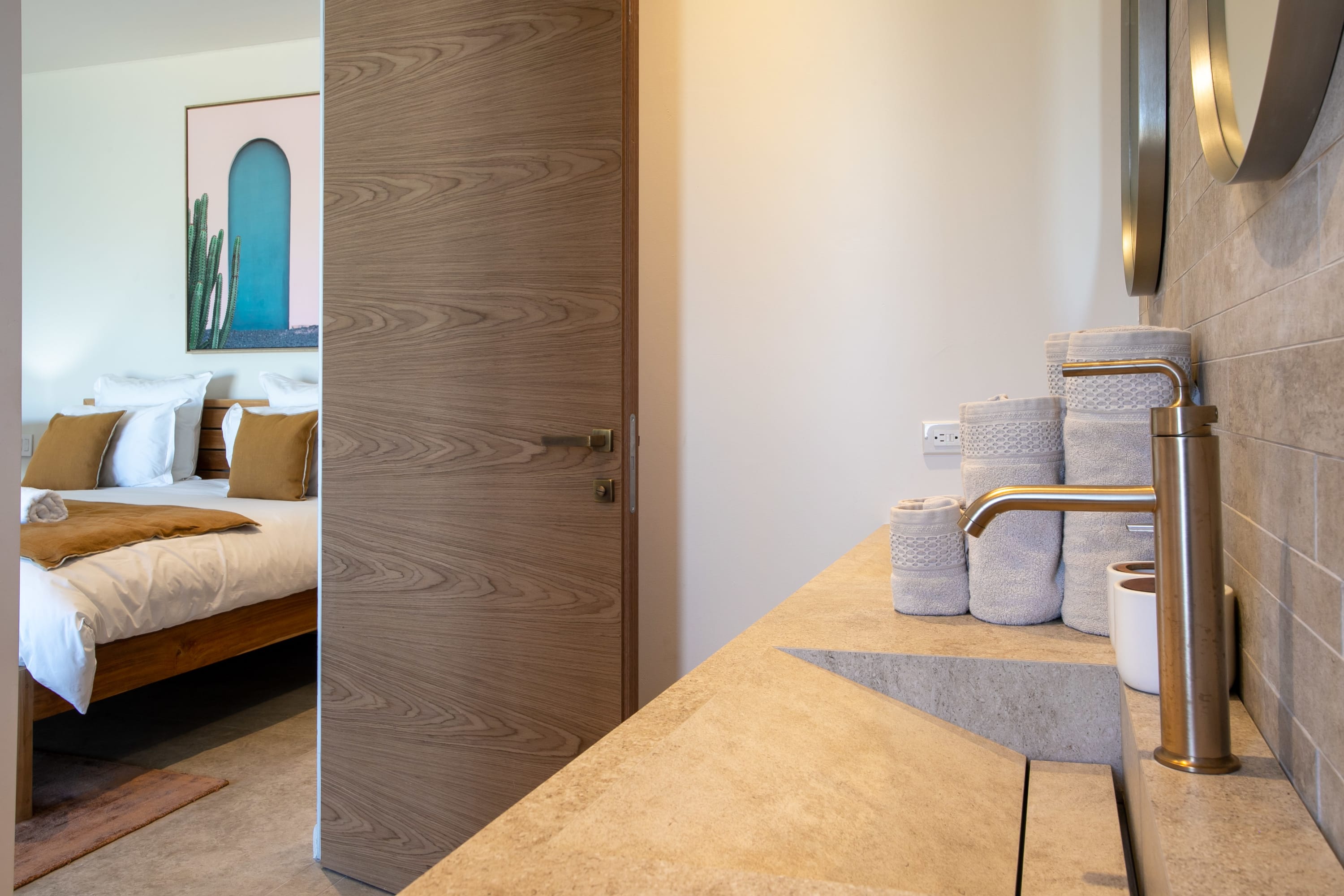 Villa Aqua Vista, a Six Bedroom Beachfront Villa in Indigo Bay - Photo 7