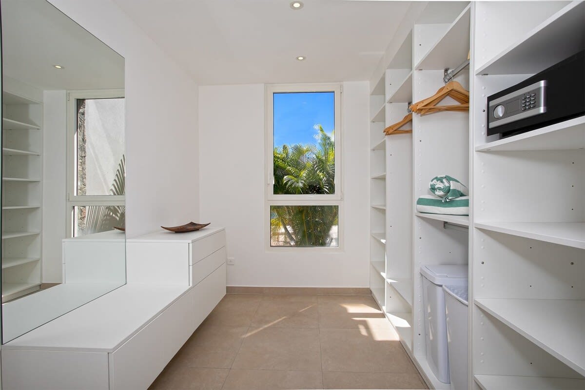 Villa Aqua, a Sleek Four-Bedroom Indigo Bay Villa with Private Pool and Saba Views - Photo 27