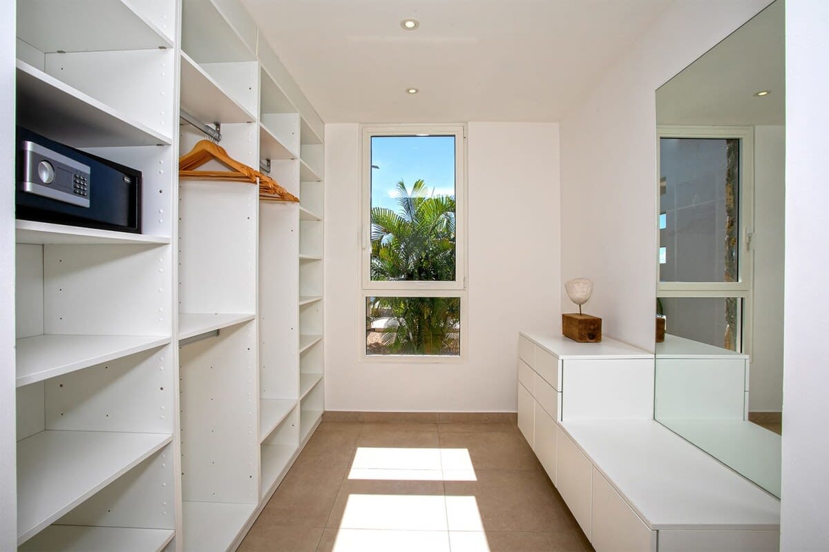 Villa Aqua, a Sleek Four-Bedroom Indigo Bay Villa with Private Pool and Saba Views - Photo 32