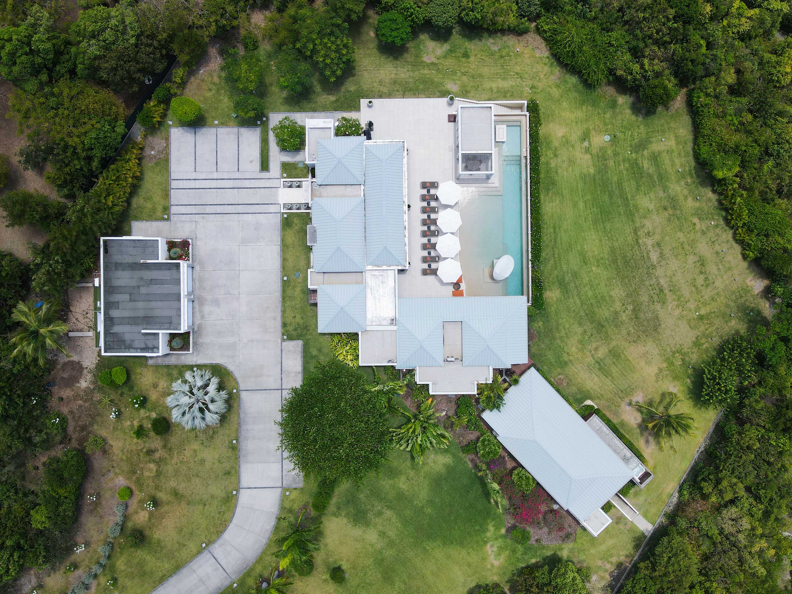 Villa Avanti, Terres Basses Ocean-View Estate with Heated Pool and Cinema Room - Photo 13