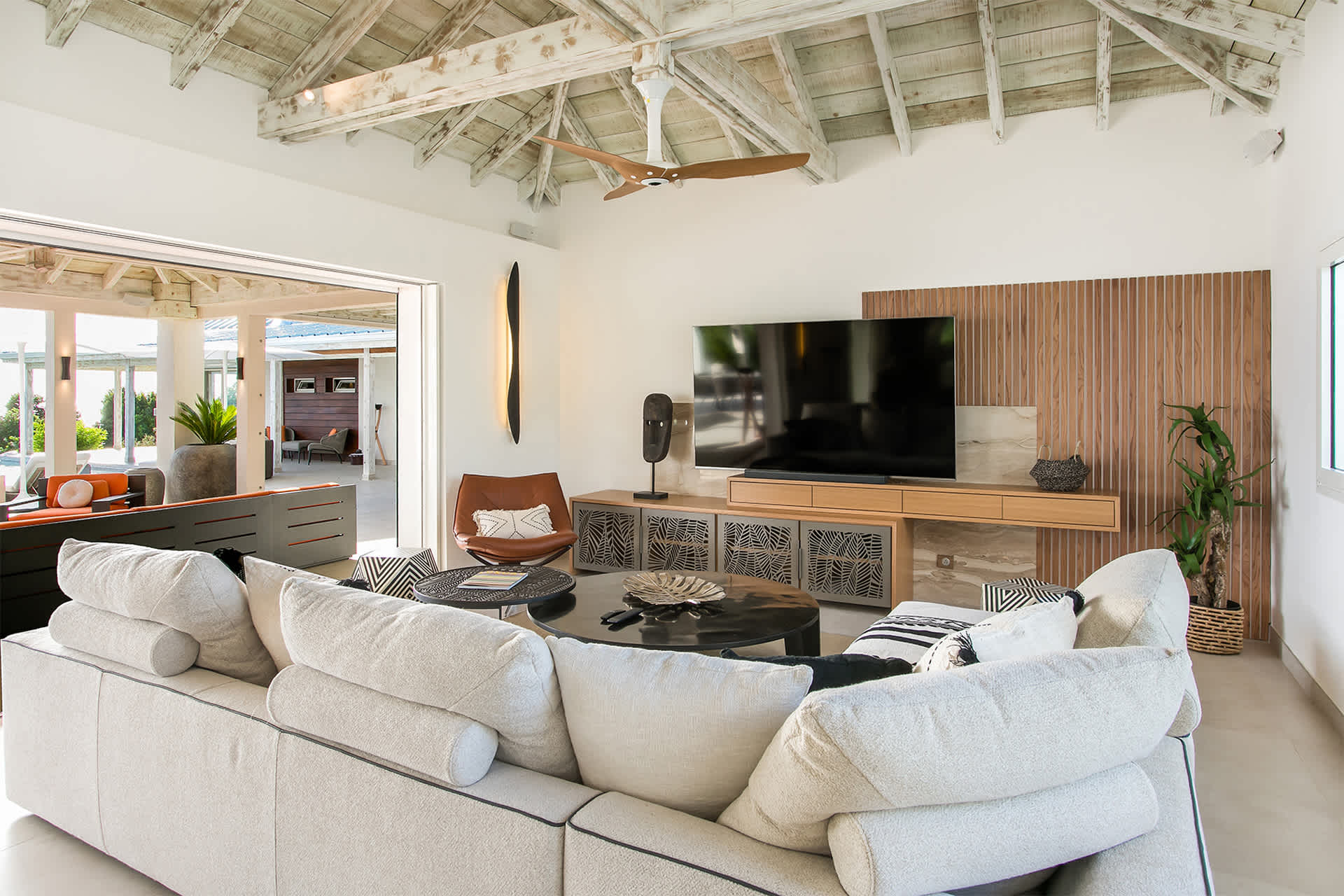Villa Avanti, Terres Basses Ocean-View Estate with Heated Pool and Cinema Room - Photo 22