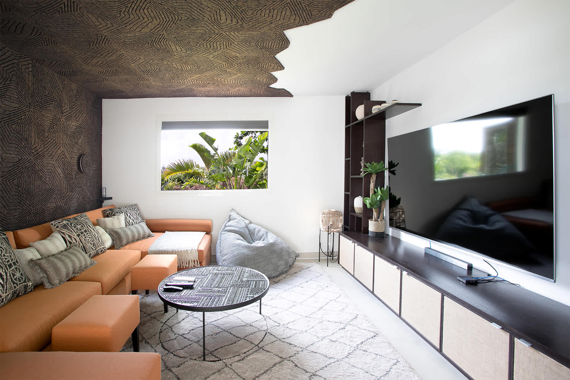 Villa Avanti, Terres Basses Ocean-View Estate with Heated Pool and Cinema Room - Photo 23