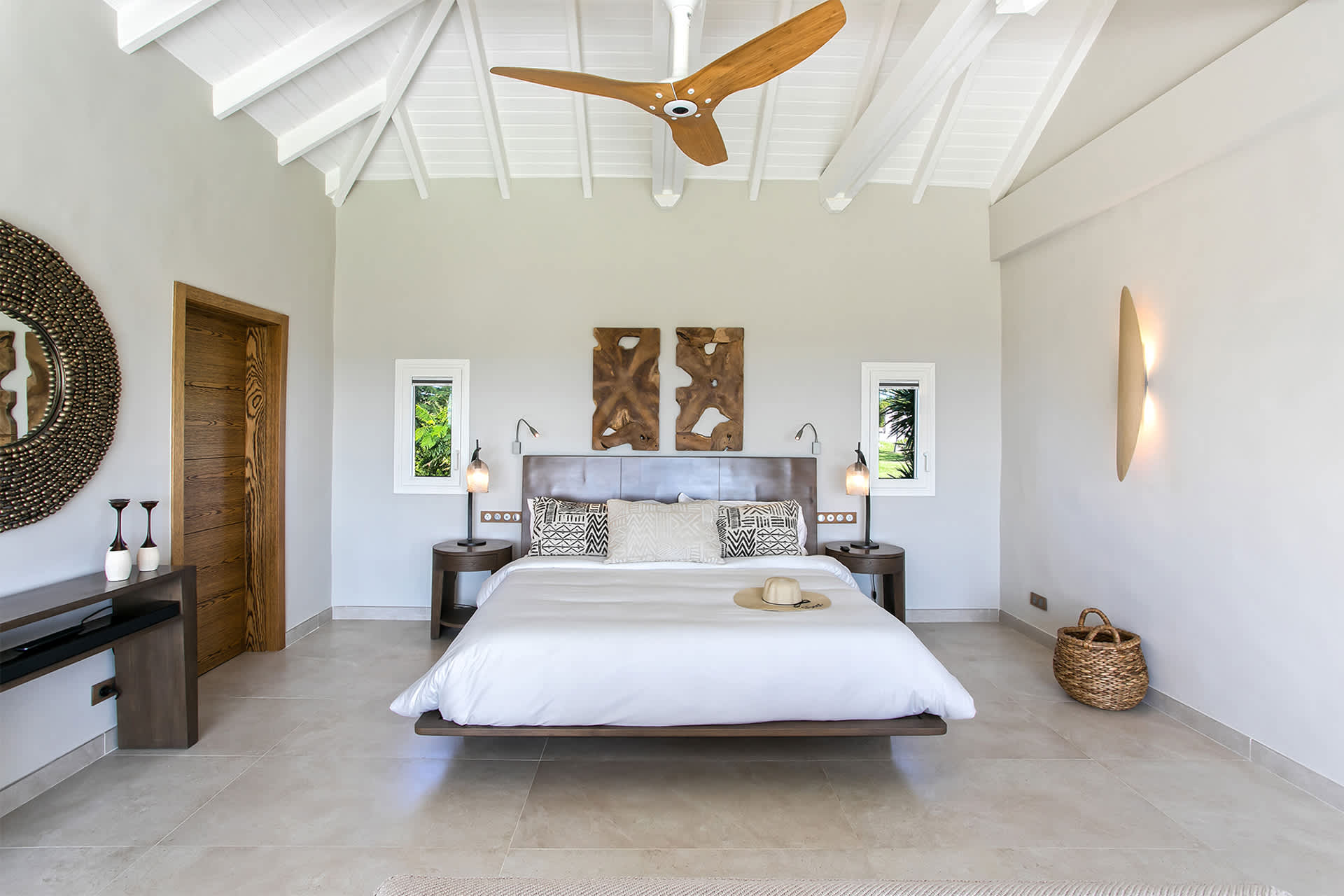 Villa Avanti, Terres Basses Ocean-View Estate with Heated Pool and Cinema Room - Photo 26