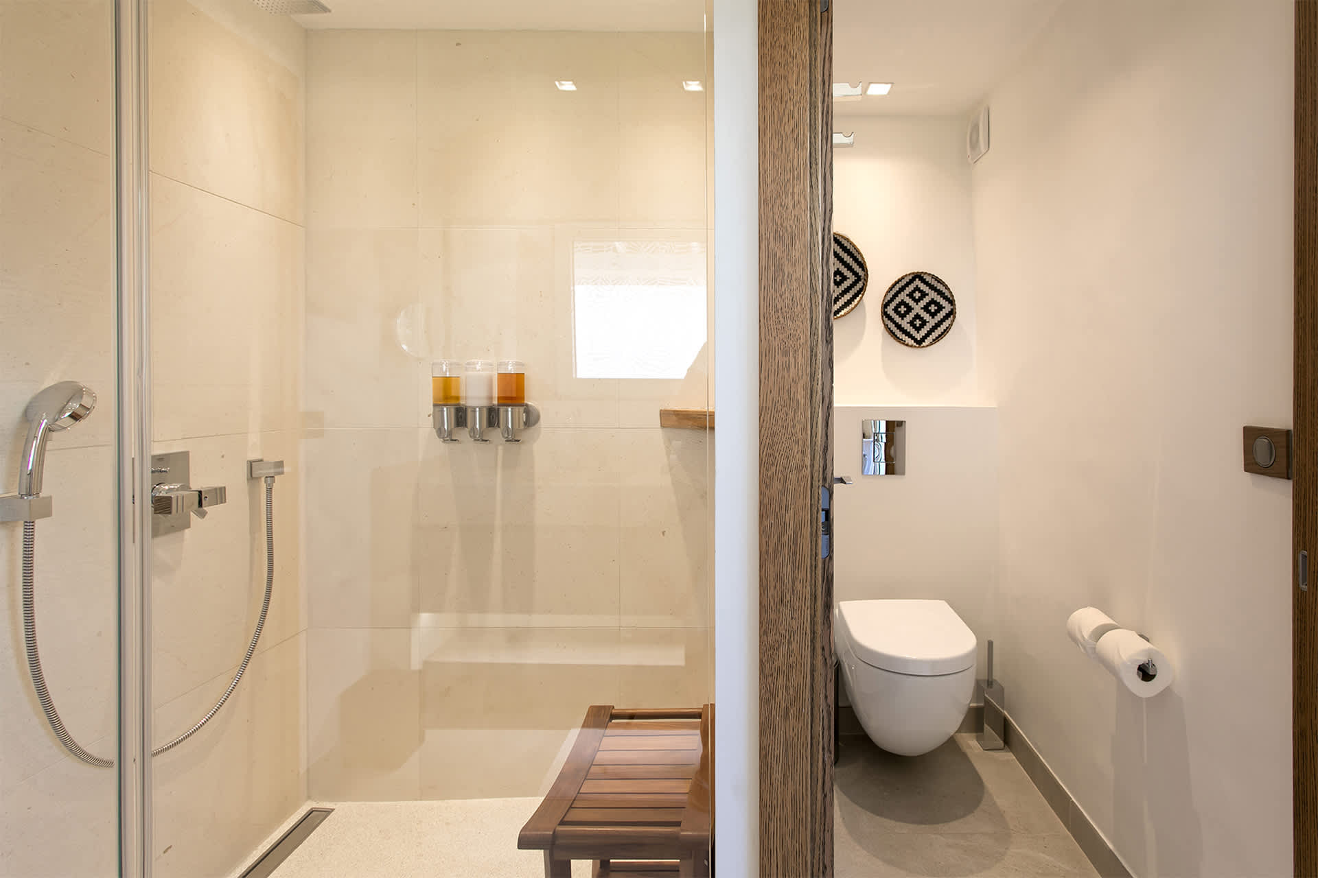 Villa Avanti, Terres Basses Ocean-View Estate with Heated Pool and Cinema Room - Photo 32