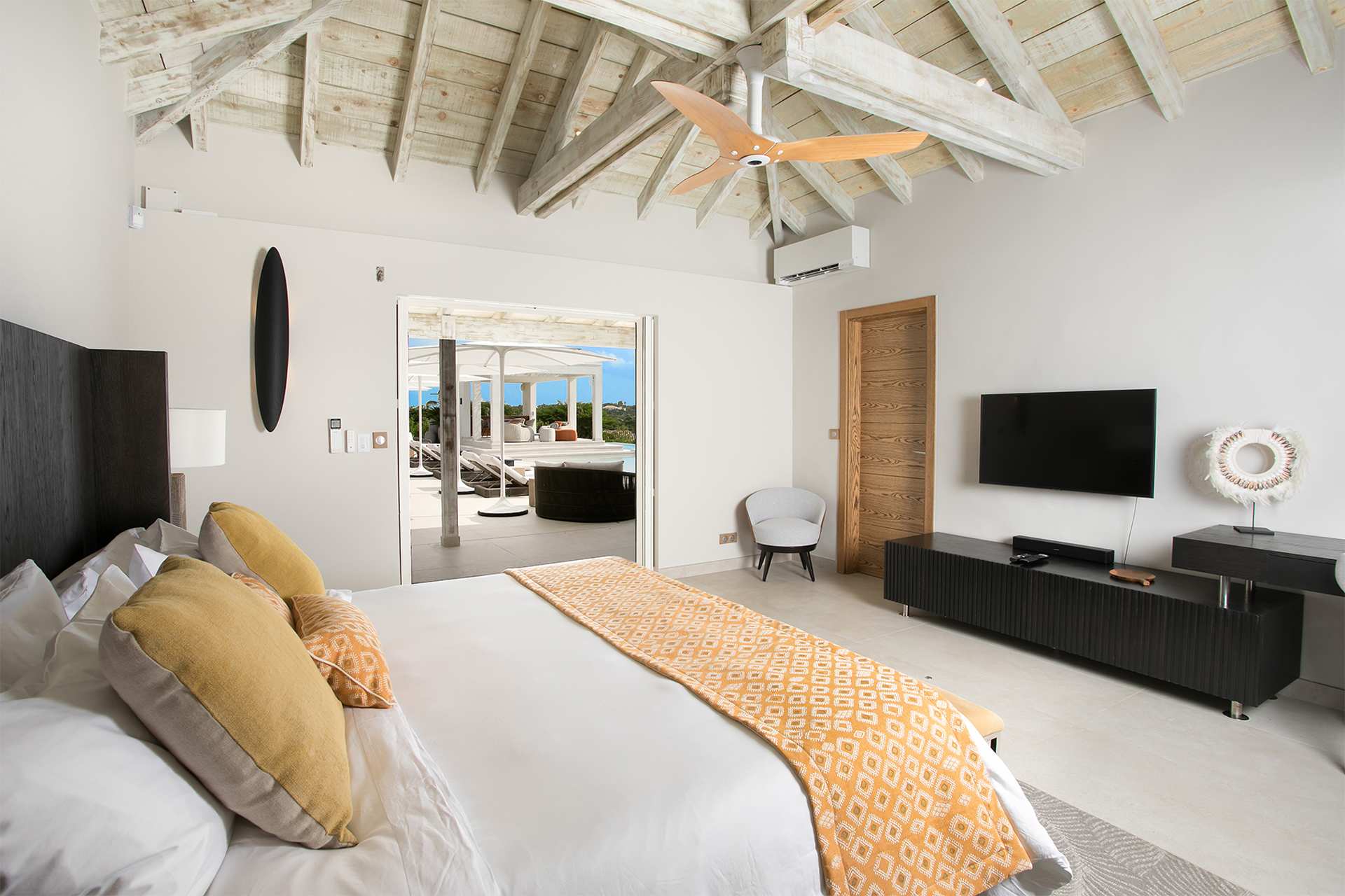 Villa Avanti, Terres Basses Ocean-View Estate with Heated Pool and Cinema Room - Photo 41