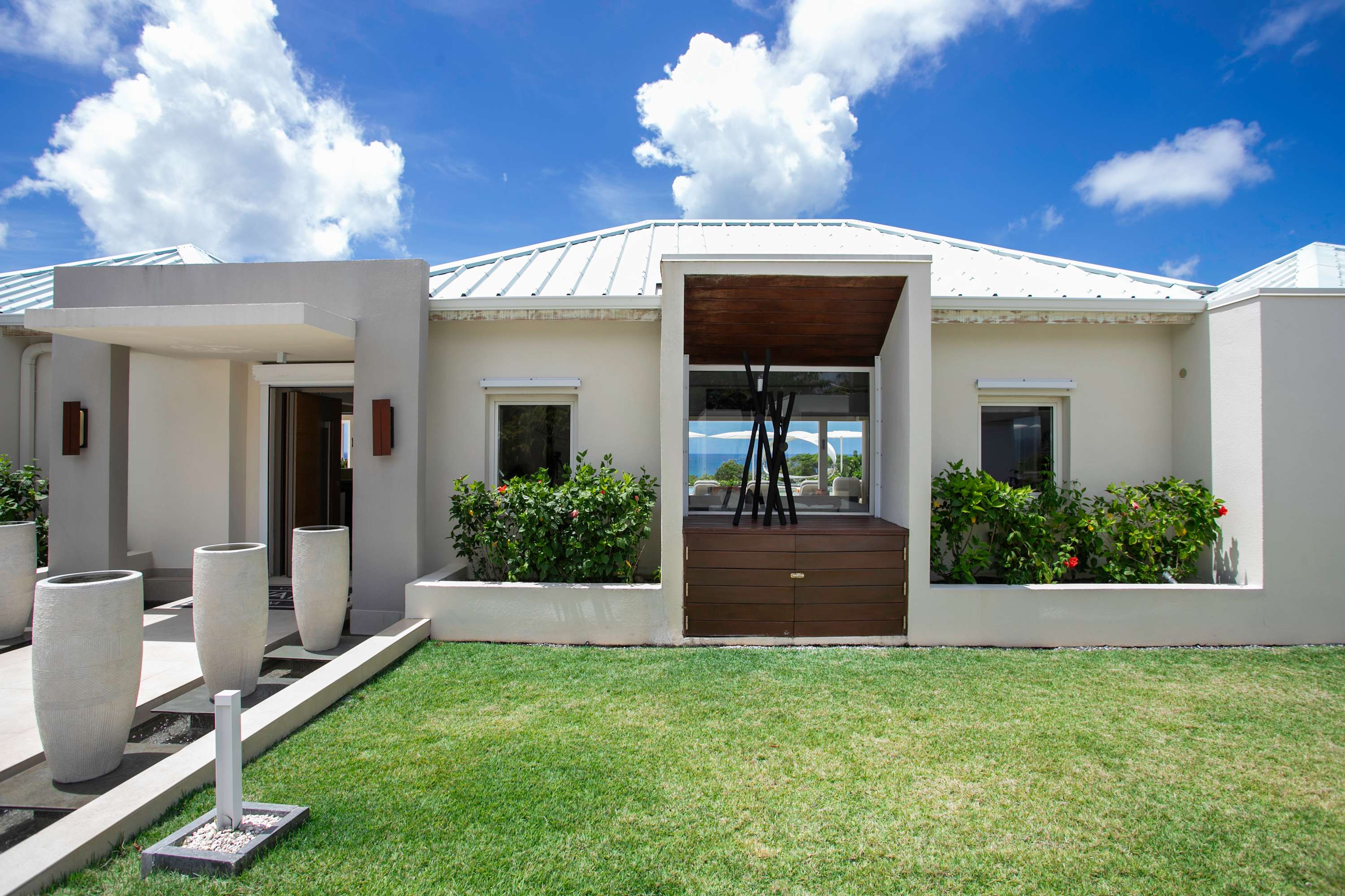 Villa Avanti, Terres Basses Ocean-View Estate with Heated Pool and Cinema Room - Photo 59