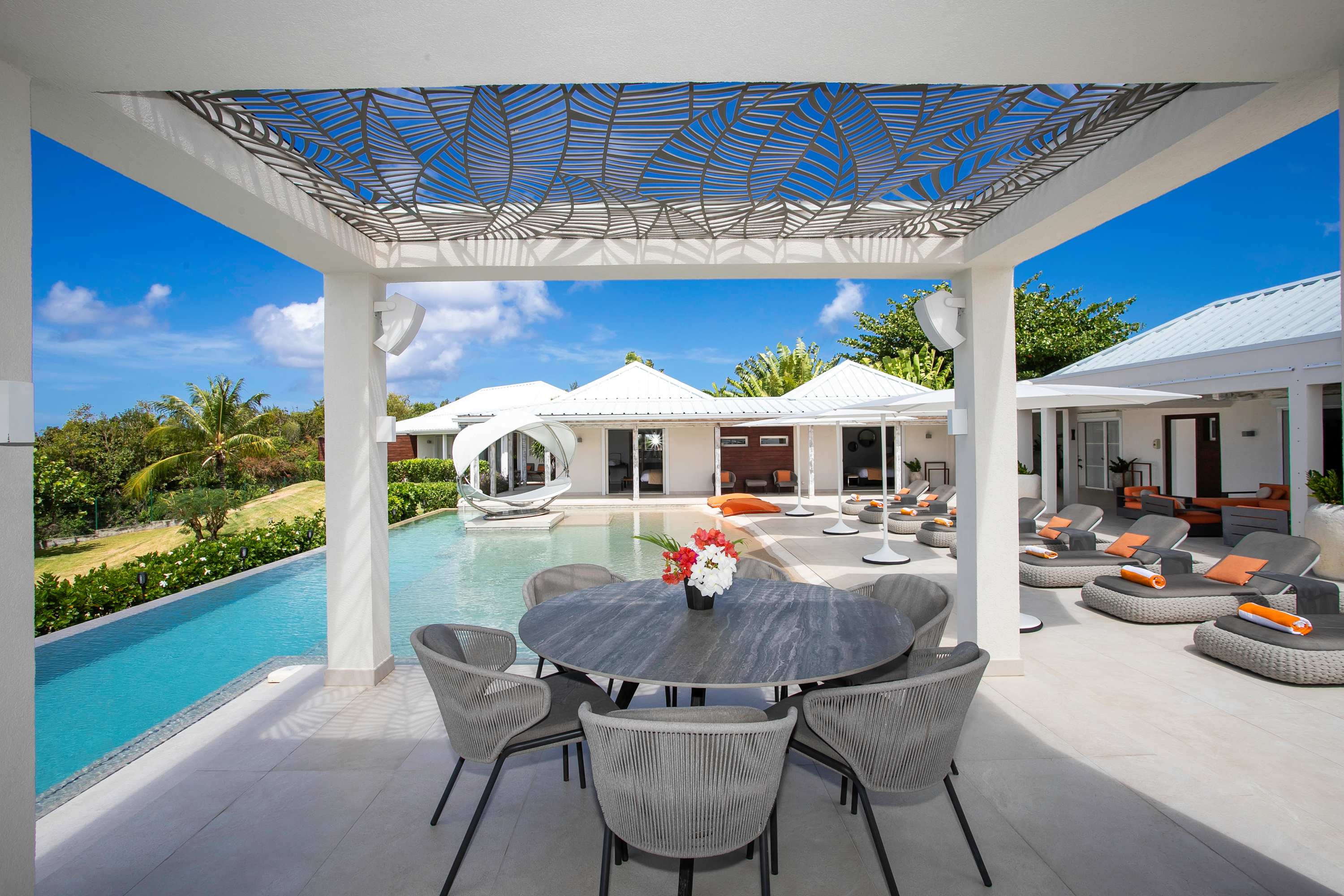 Villa Avanti, Terres Basses Ocean-View Estate with Heated Pool and Cinema Room - Photo 8