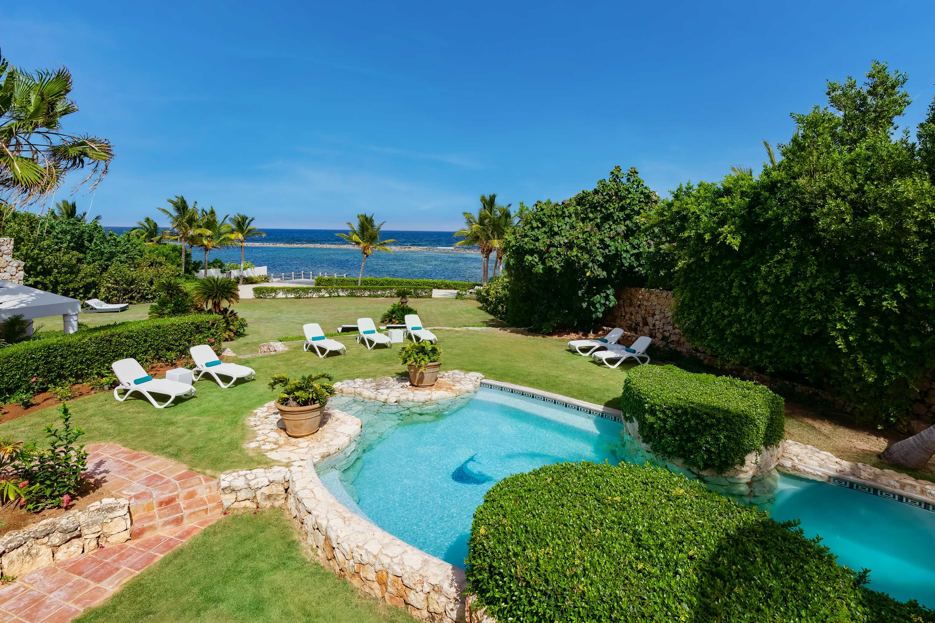 Villa Azure, Little Harbour Anguilla Beachfront Estate with 10 Bedrooms - Photo 11