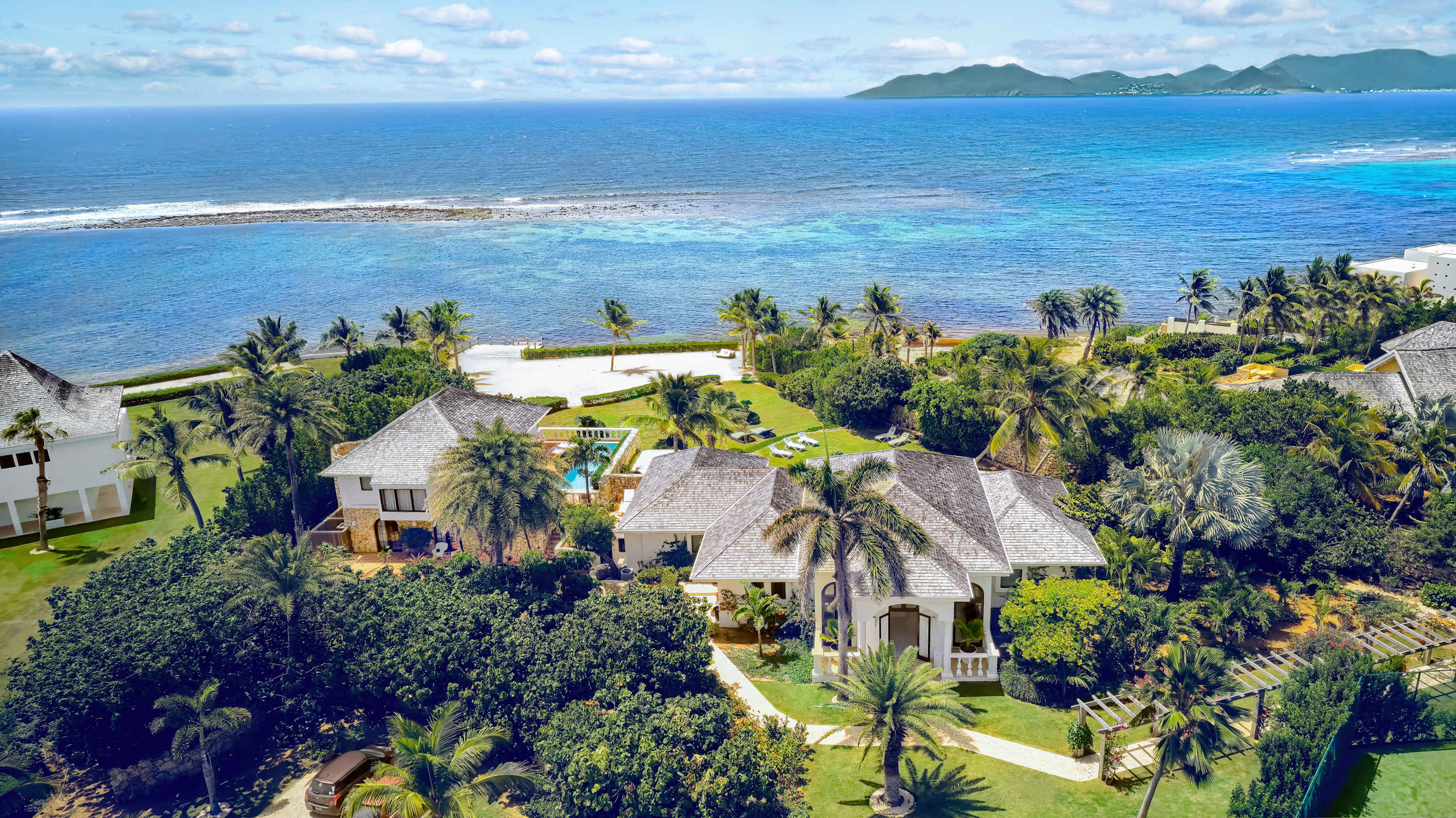 Villa Azure, Little Harbour Anguilla Beachfront Estate with 10 Bedrooms Gallery 2