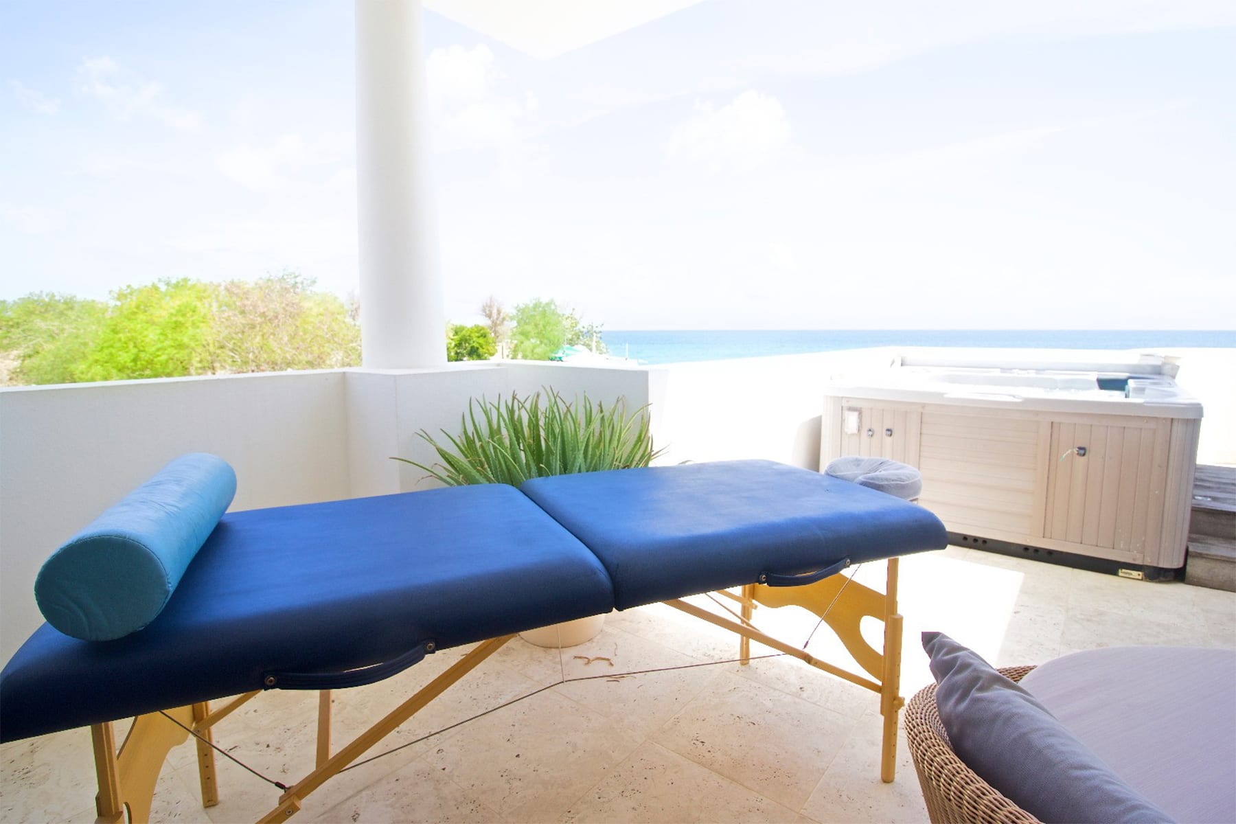 Villa Bahari at Shore Pointe, Oceanfront Cupecoy Villa with Private Pool and Sea-View Terraces - Photo 22