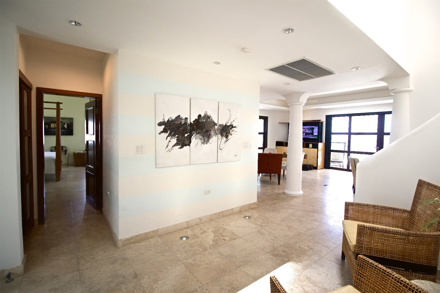 Villa Bahari at Shore Pointe, Oceanfront Cupecoy Villa with Private Pool and Sea-View Terraces - Photo 25