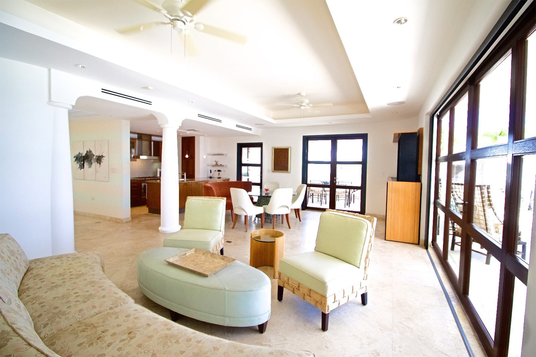 Villa Bahari at Shore Pointe, Oceanfront Cupecoy Villa with Private Pool and Sea-View Terraces - Photo 8