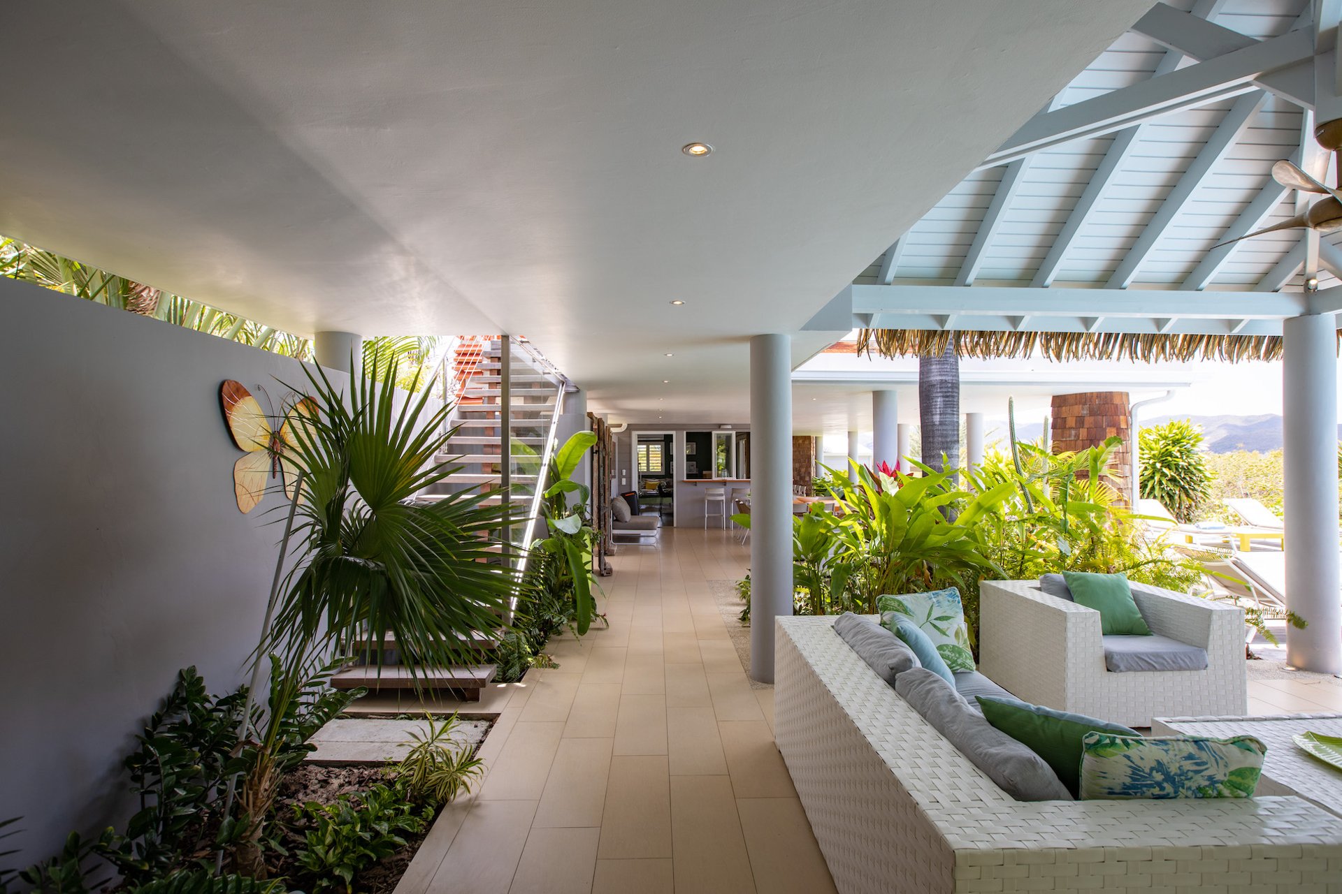 Bahia Blue, a Four-Bedroom Terres Basses Villa with Heated Infinity Pool and Rooftop Views - Photo 14