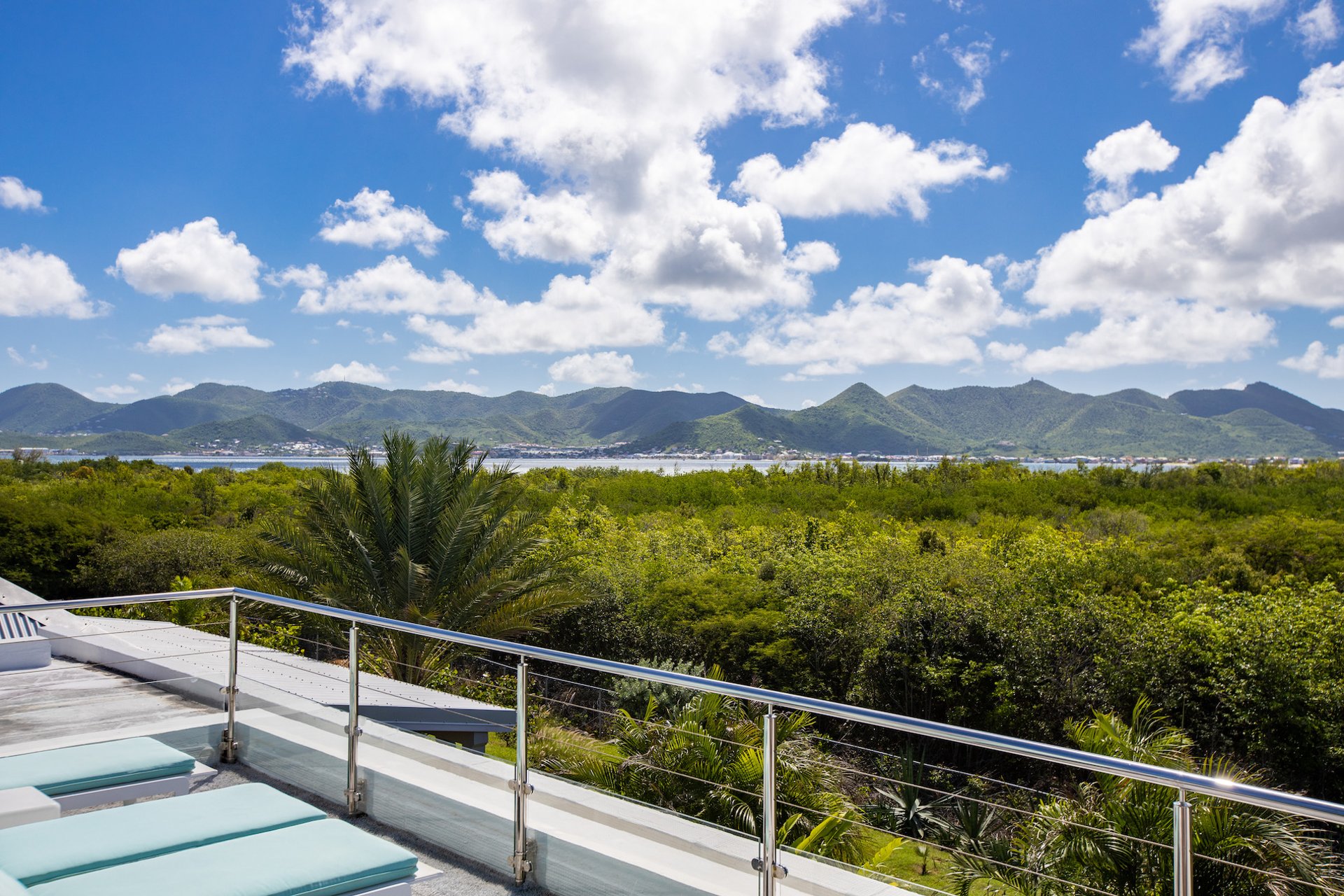 Bahia Blue, a Four-Bedroom Terres Basses Villa with Heated Infinity Pool and Rooftop Views - Photo 18