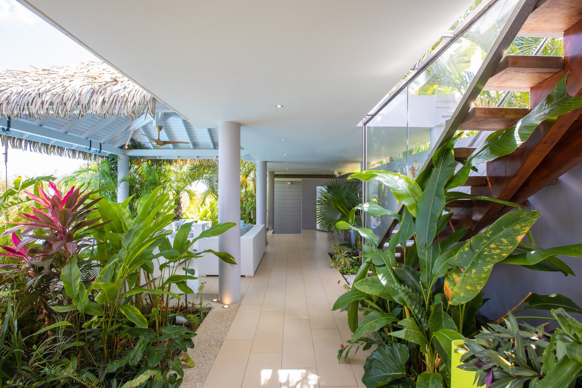 Bahia Blue, a Four-Bedroom Terres Basses Villa with Heated Infinity Pool and Rooftop Views - Photo 24