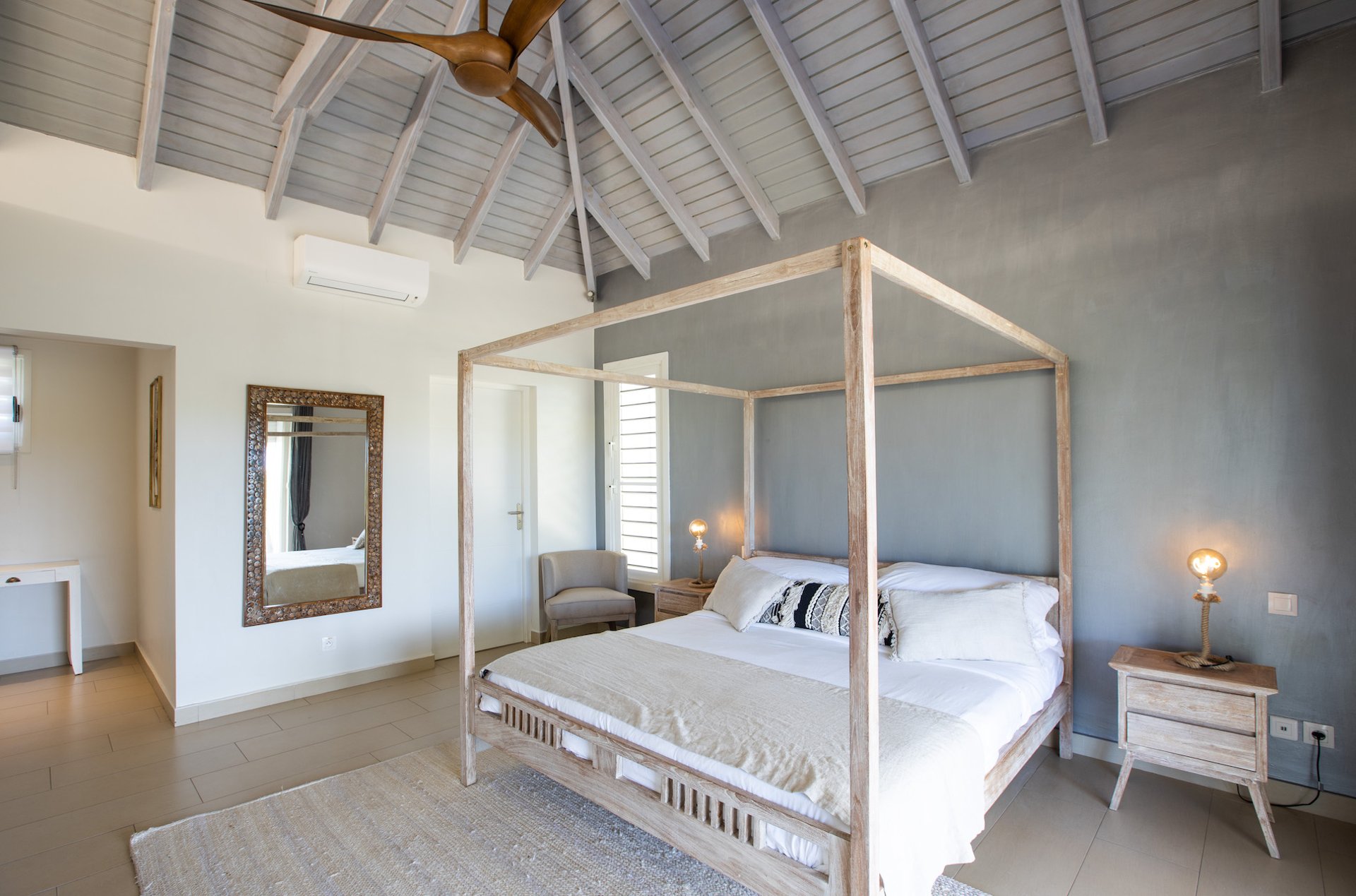 Bahia Blue, a Four-Bedroom Terres Basses Villa with Heated Infinity Pool and Rooftop Views - Photo 34