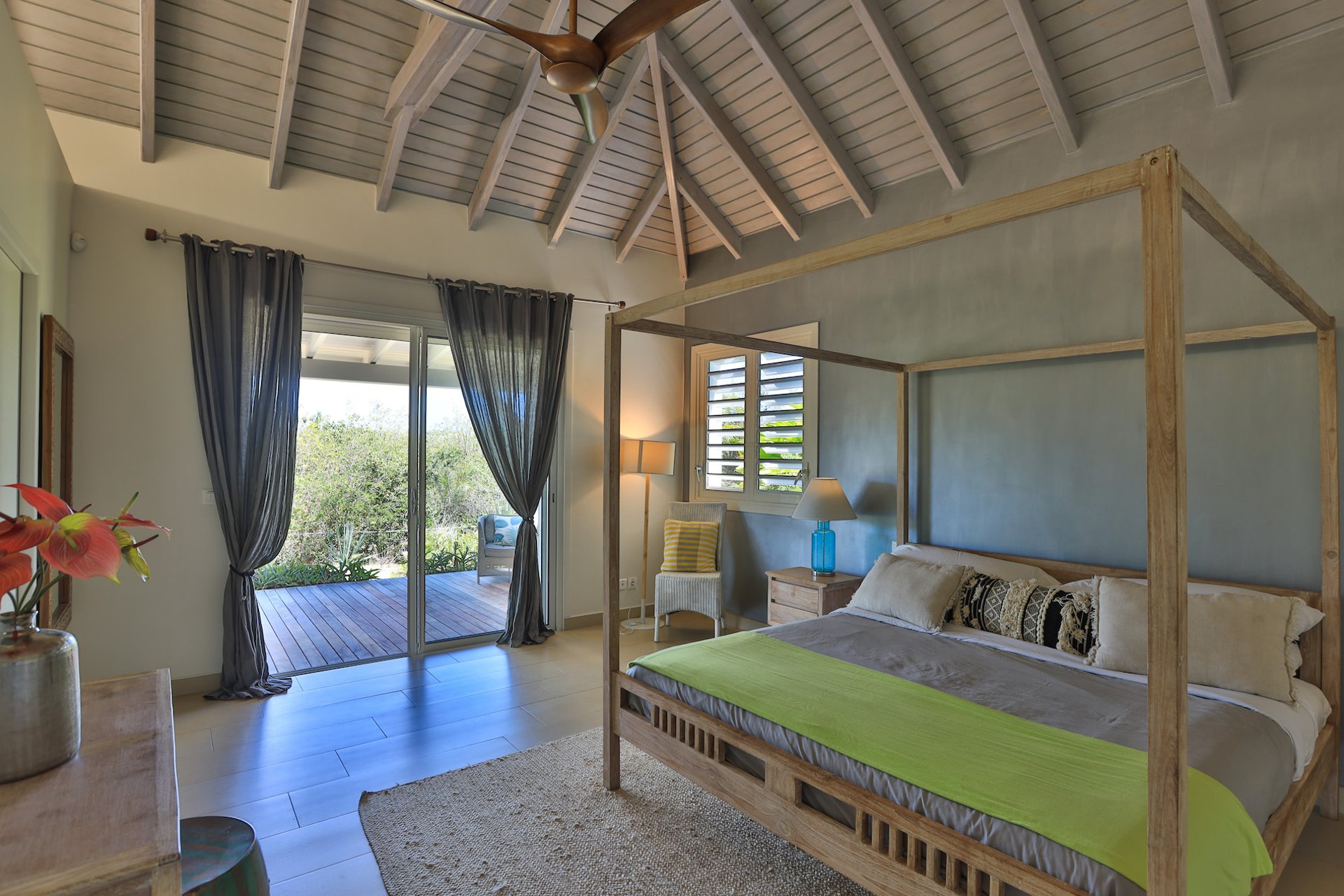 Bahia Blue, a Four-Bedroom Terres Basses Villa with Heated Infinity Pool and Rooftop Views - Photo 44