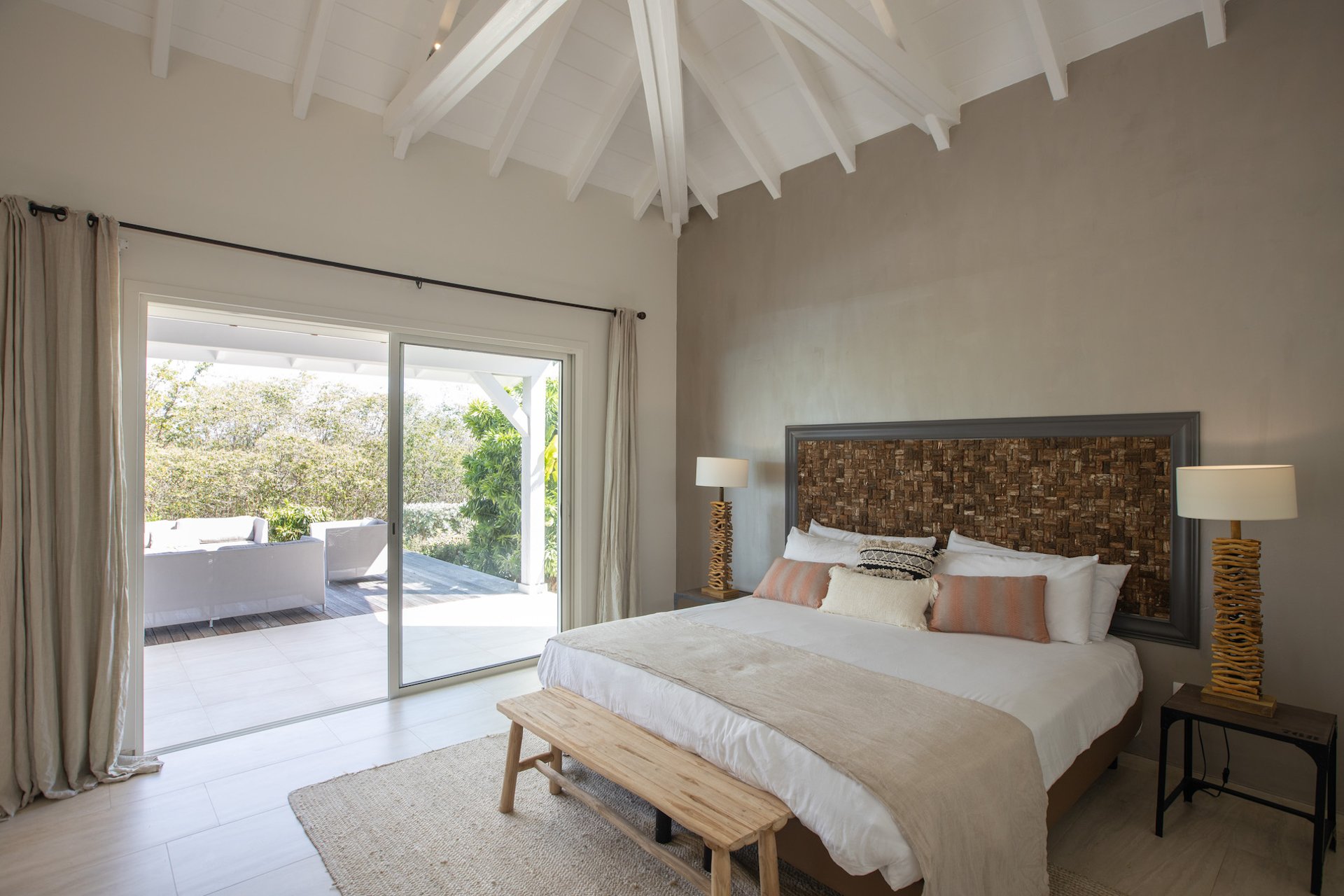Bahia Blue, a Four-Bedroom Terres Basses Villa with Heated Infinity Pool and Rooftop Views - Photo 57