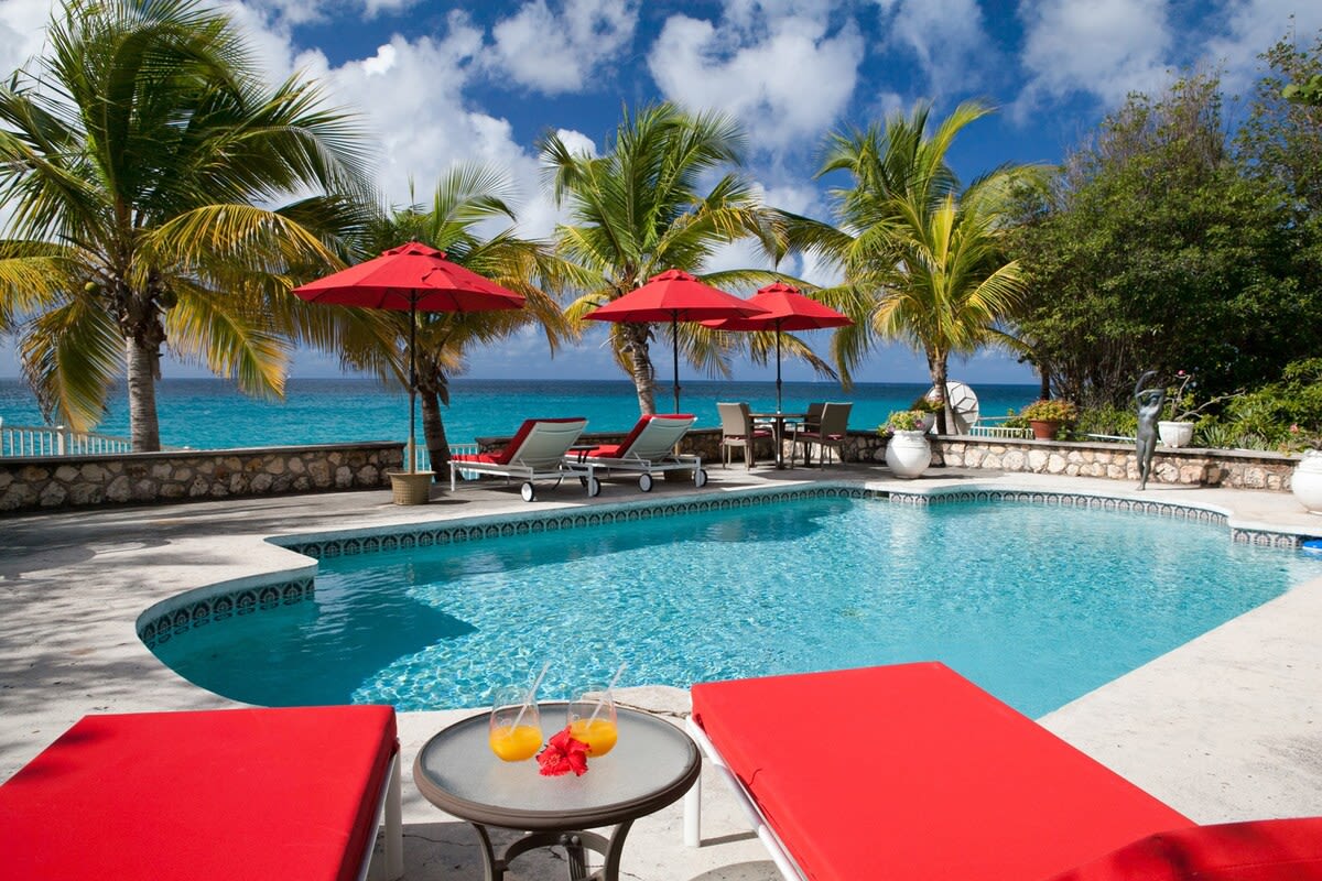 Baie Longue Beach House, Beachfront Villa with Heated Pool in Terres Basses Main View