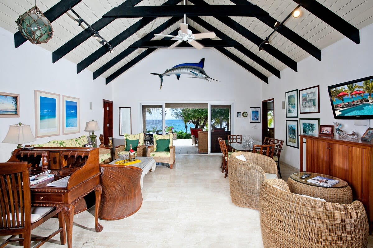 Baie Longue Beach House, Beachfront Villa with Heated Pool in Terres Basses - Photo 23