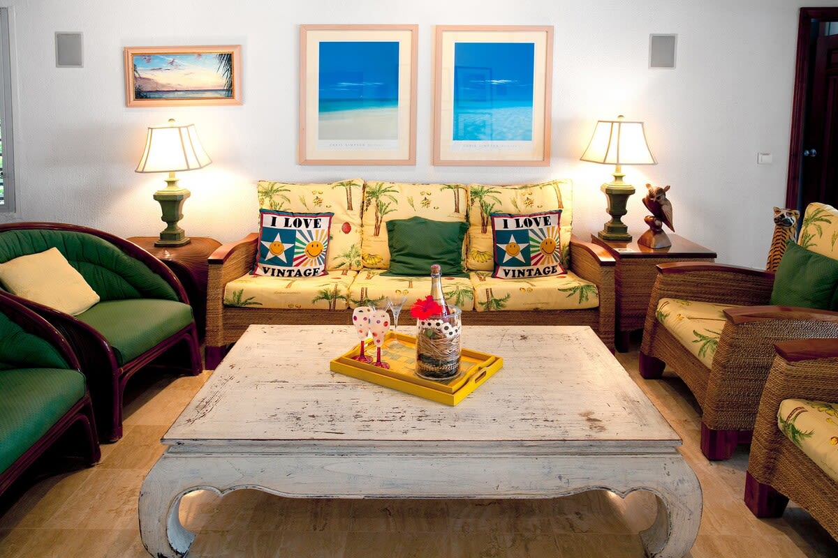 Baie Longue Beach House, Beachfront Villa with Heated Pool in Terres Basses - Photo 27