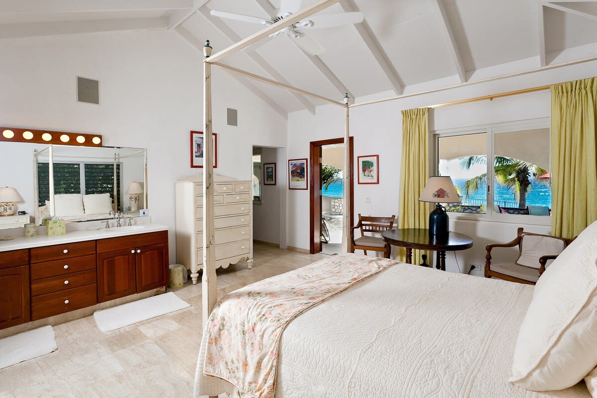 Baie Longue Beach House, Beachfront Villa with Heated Pool in Terres Basses - Photo 31