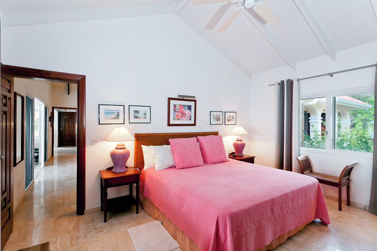 Baie Longue Beach House, Beachfront Villa with Heated Pool in Terres Basses - Photo 32