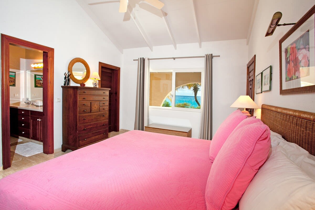 Baie Longue Beach House, Beachfront Villa with Heated Pool in Terres Basses - Photo 35