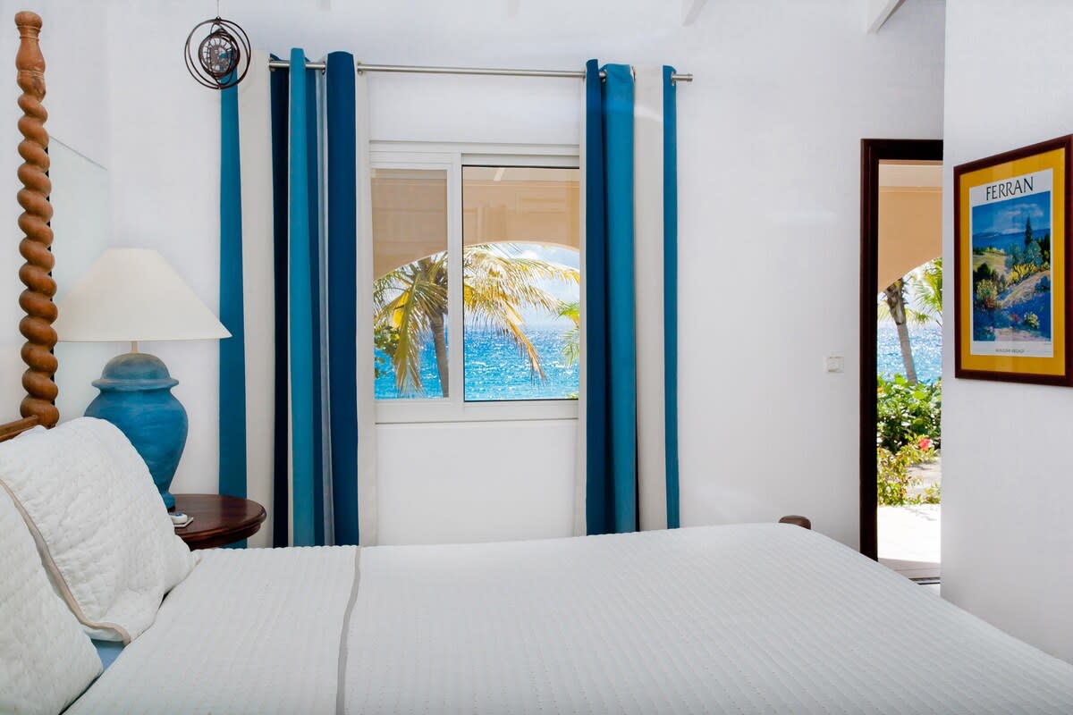 Baie Longue Beach House, Beachfront Villa with Heated Pool in Terres Basses - Photo 37
