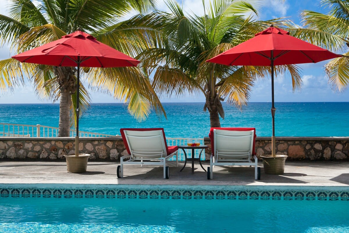 Baie Longue Beach House, Beachfront Villa with Heated Pool in Terres Basses - Photo 9