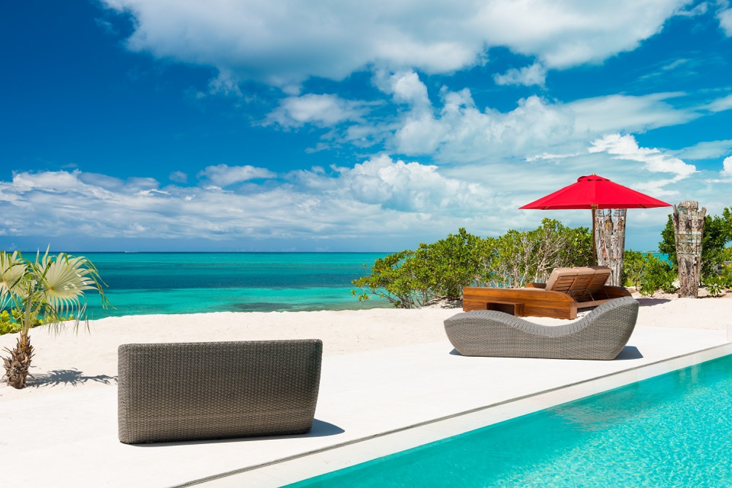 Beach Kandi, Grace Bay Beachfront Villa with Infinity Pool and Two King Suites - Photo 28