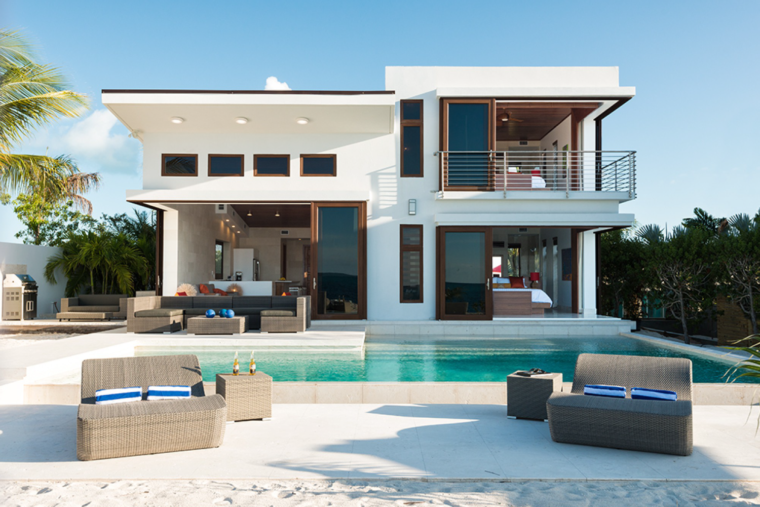 Beach Kandi, Grace Bay Beachfront Villa with Infinity Pool and Two King Suites Main View