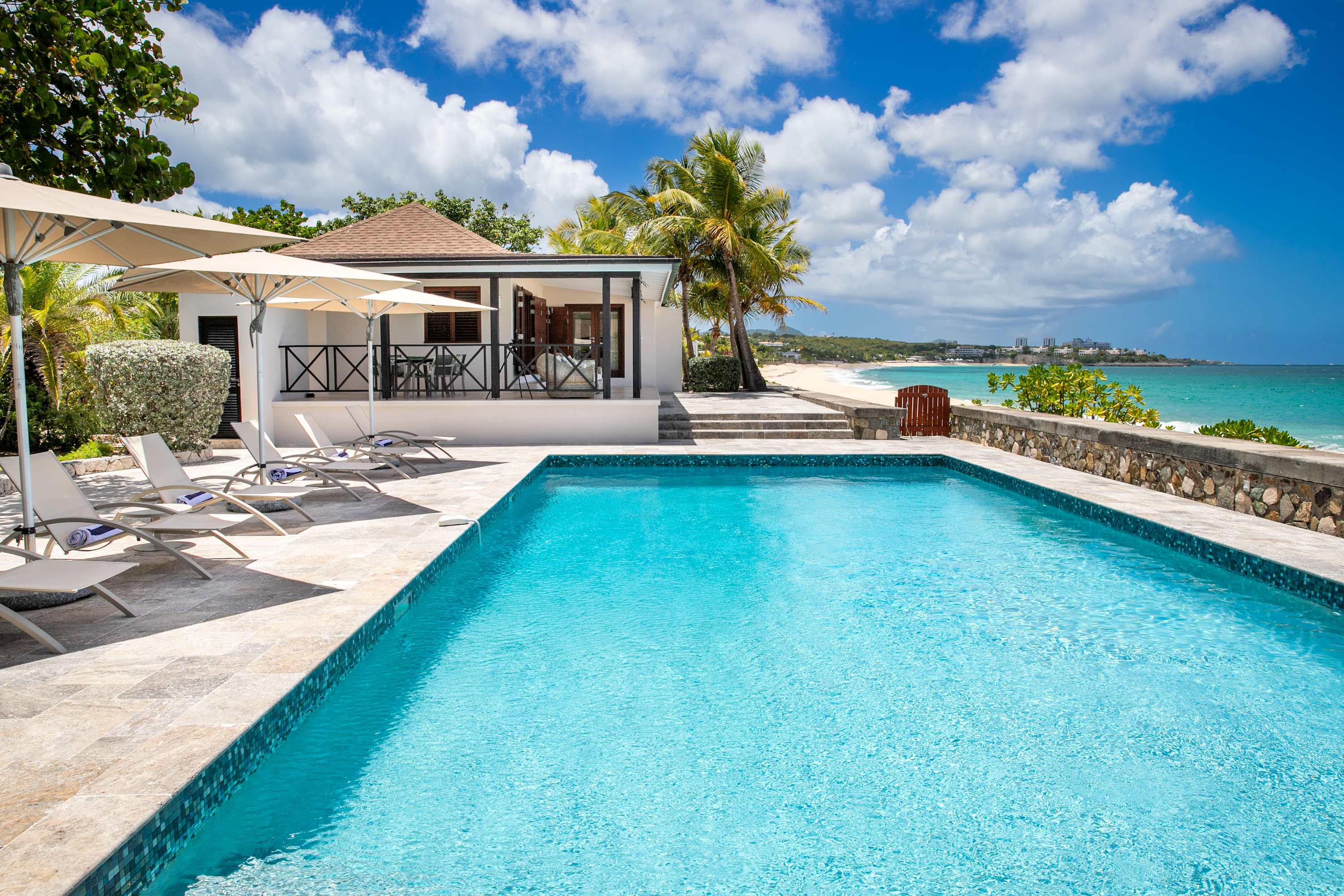 Blue Beach, Beachfront Villa on Baie Longue in Terres Basses - Photo 13