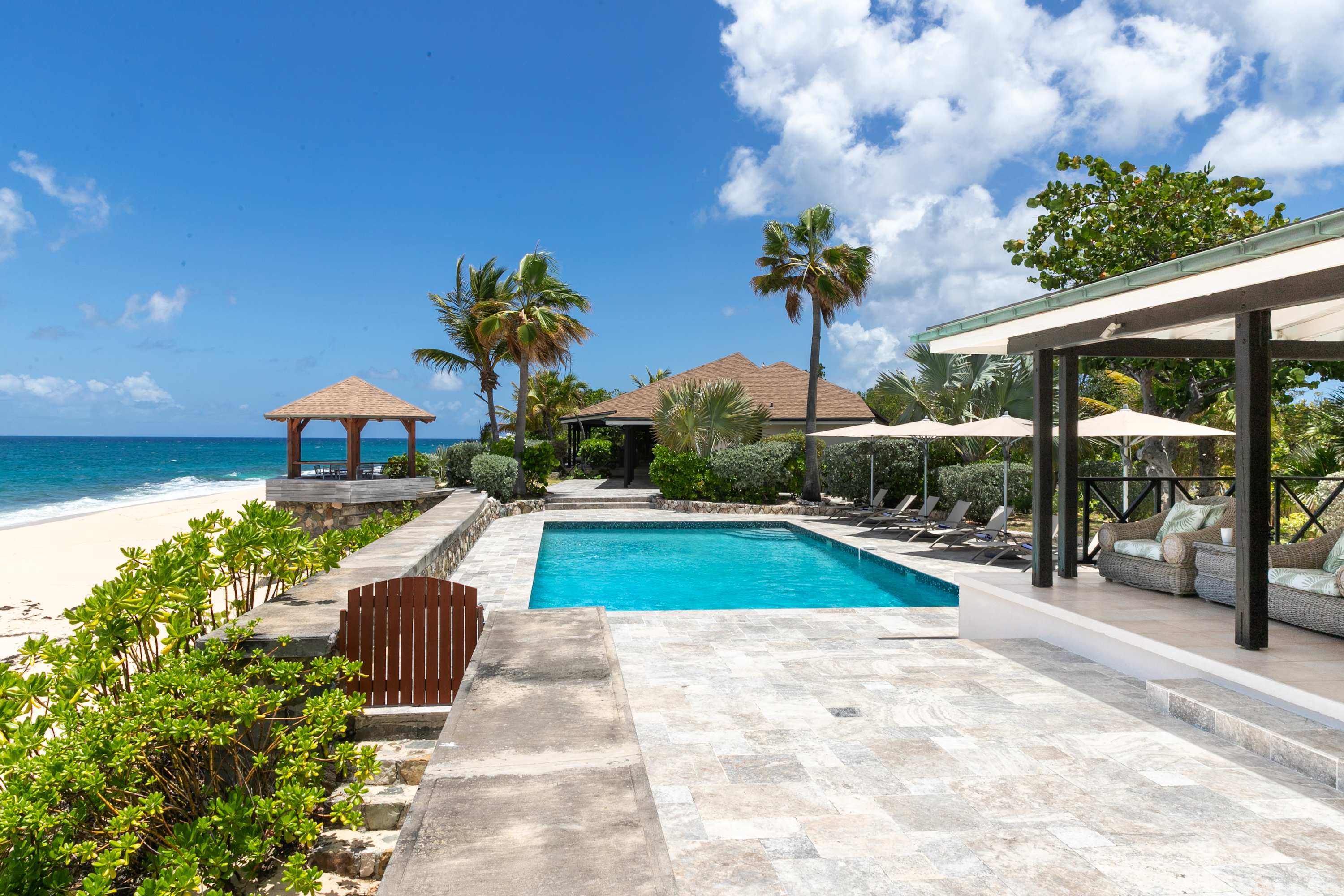Blue Beach, Beachfront Villa on Baie Longue in Terres Basses - Photo 15