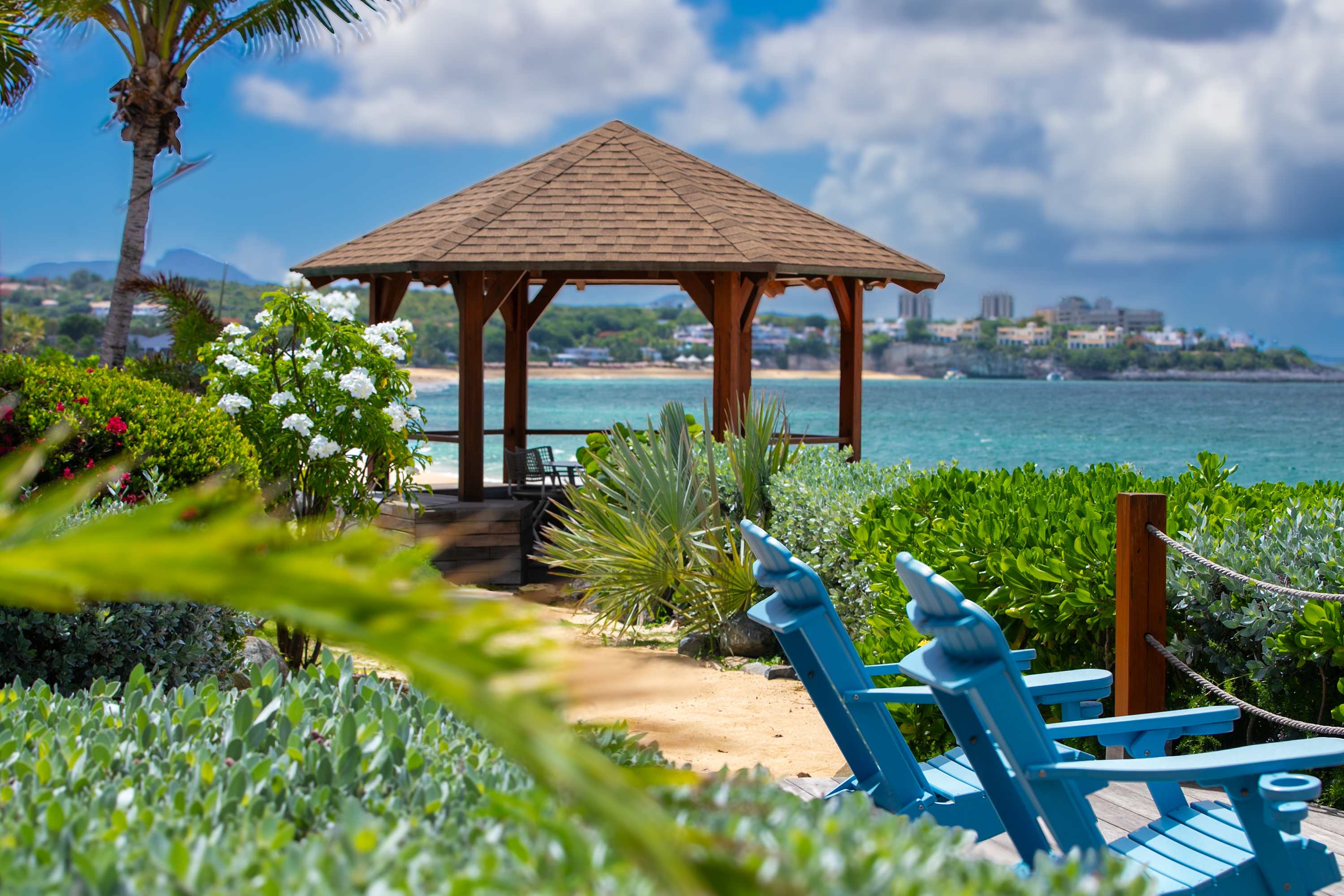 Blue Beach, Beachfront Villa on Baie Longue in Terres Basses Gallery 3