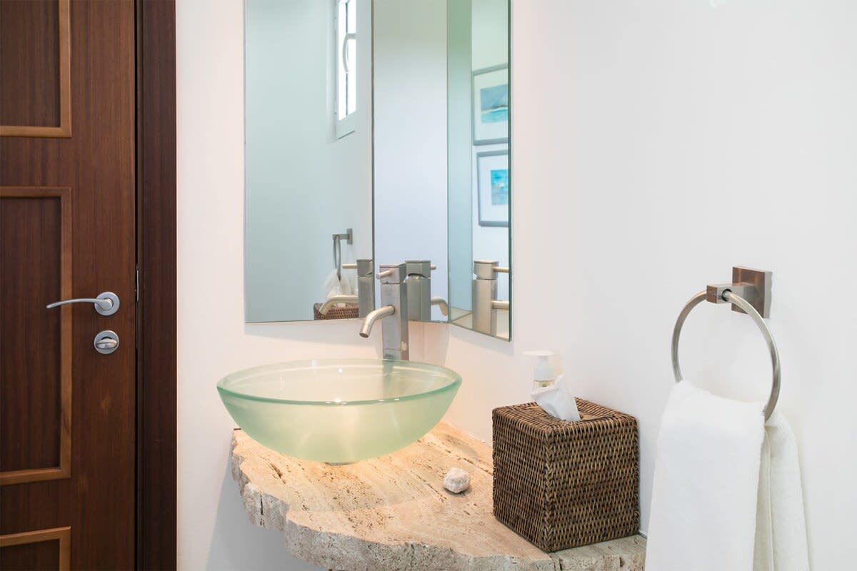 Villa Blue Dove at Shore Pointe, Cupecoy Beach Villa with Rooftop Pool - Photo 33