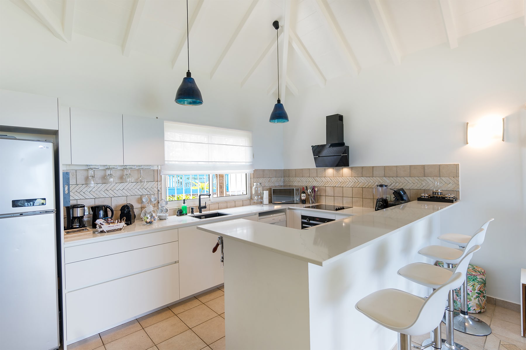Villa Blue Sailing, a Three-Bedroom Villa Above Happy Bay with Caribbean Sunset Views - Photo 20
