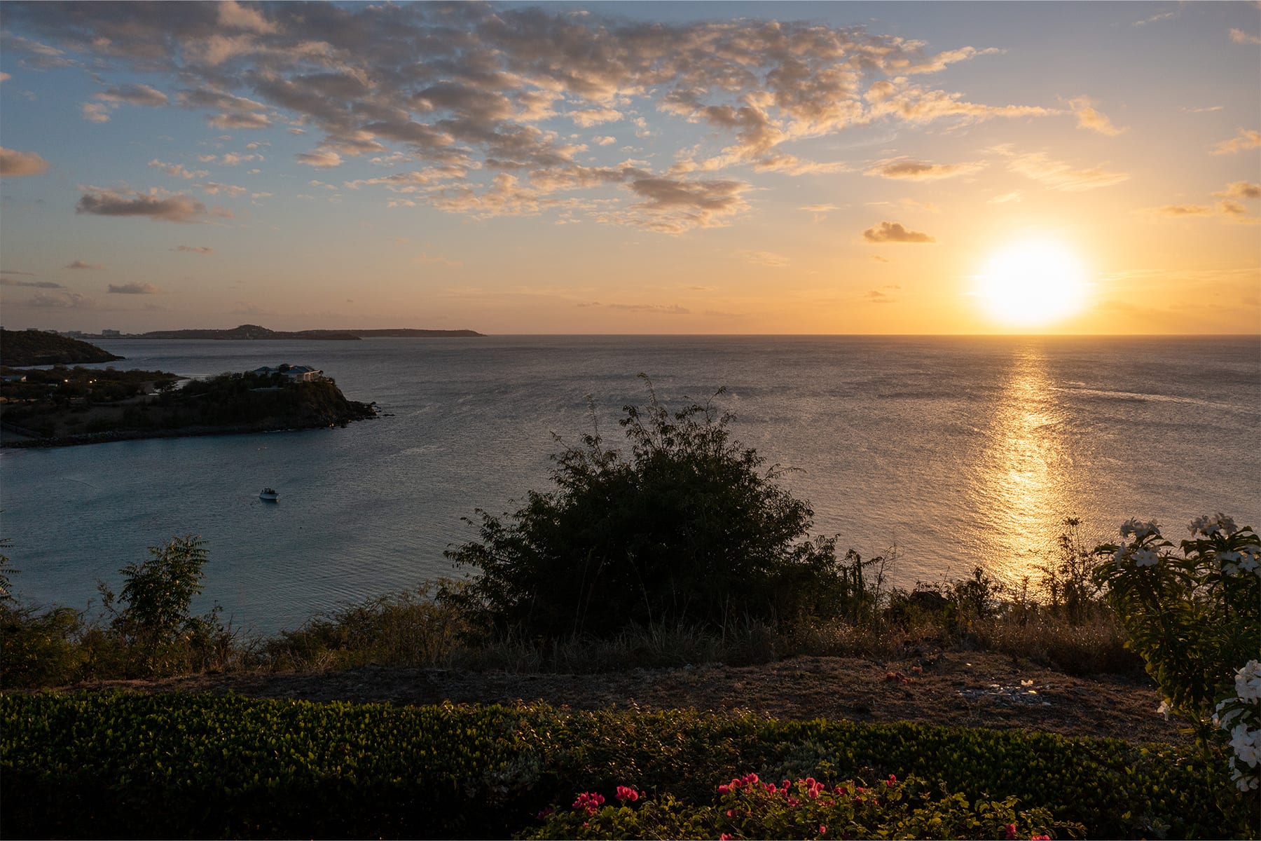 Villa Blue Sailing, a Three-Bedroom Villa Above Happy Bay with Caribbean Sunset Views - Photo 44