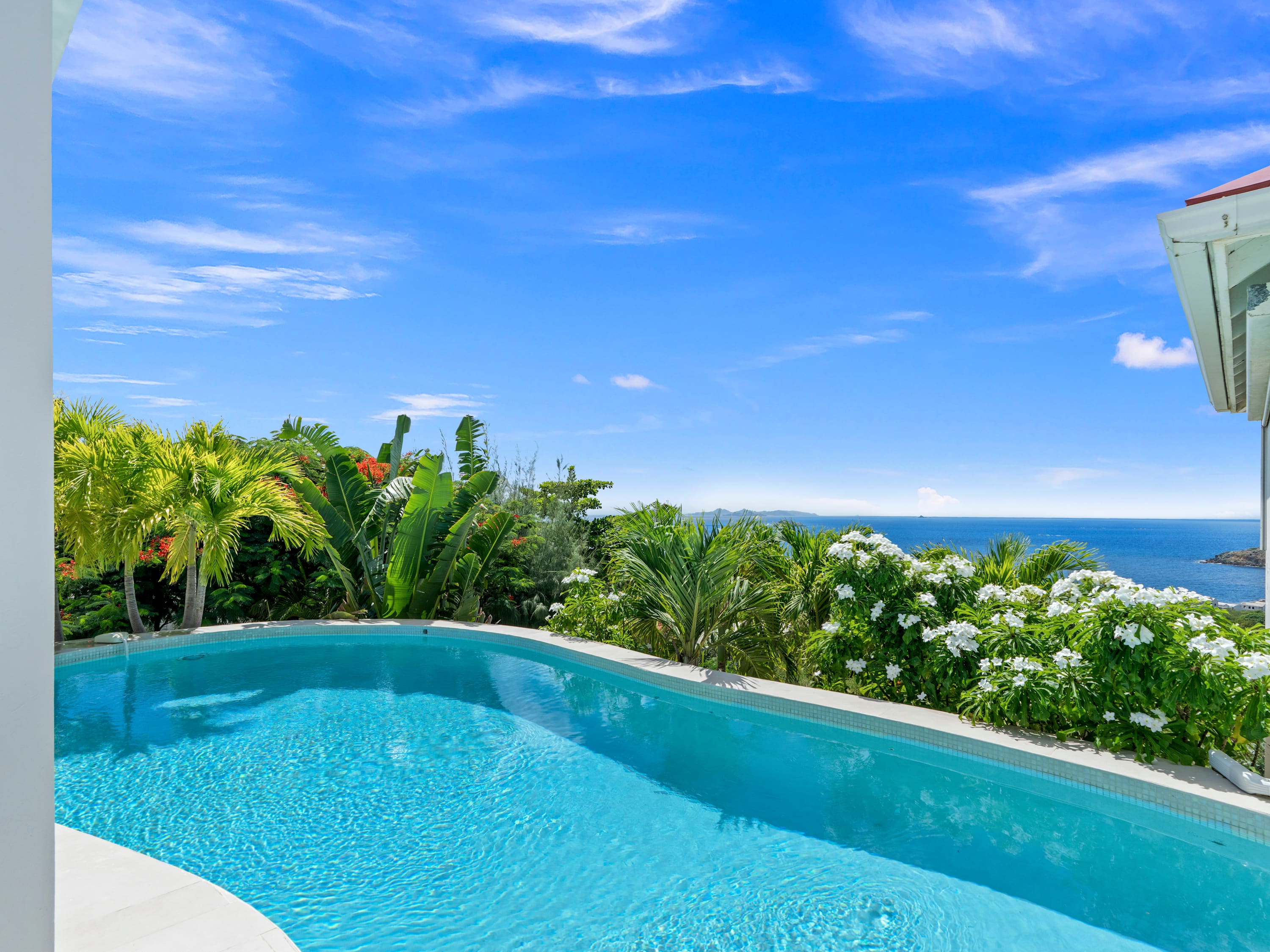 Bright Waters: Oceanfront Villa on Tamarin Hill with Private Pool - Photo 10