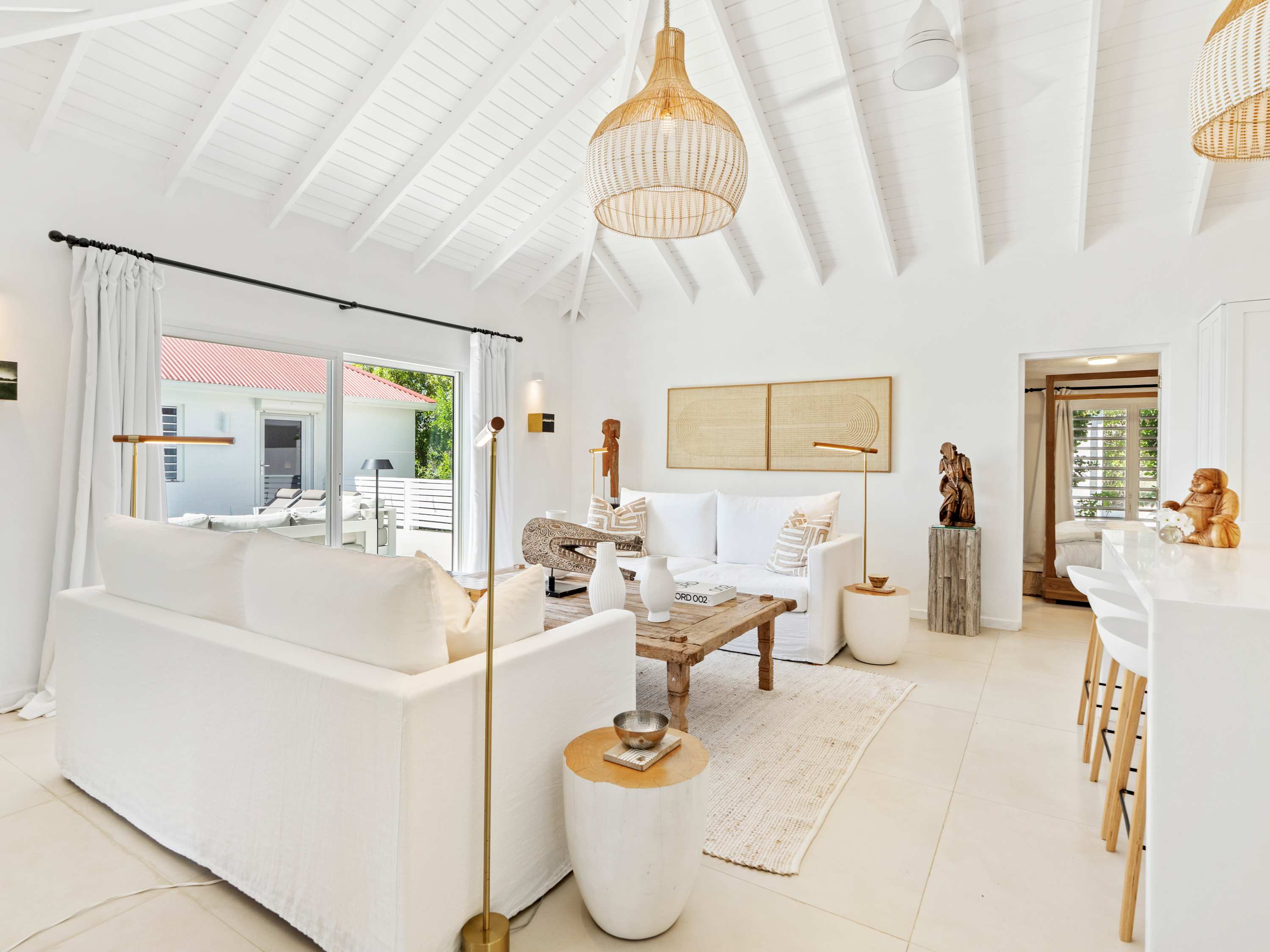 Bright Waters: Oceanfront Villa on Tamarin Hill with Private Pool - Photo 22